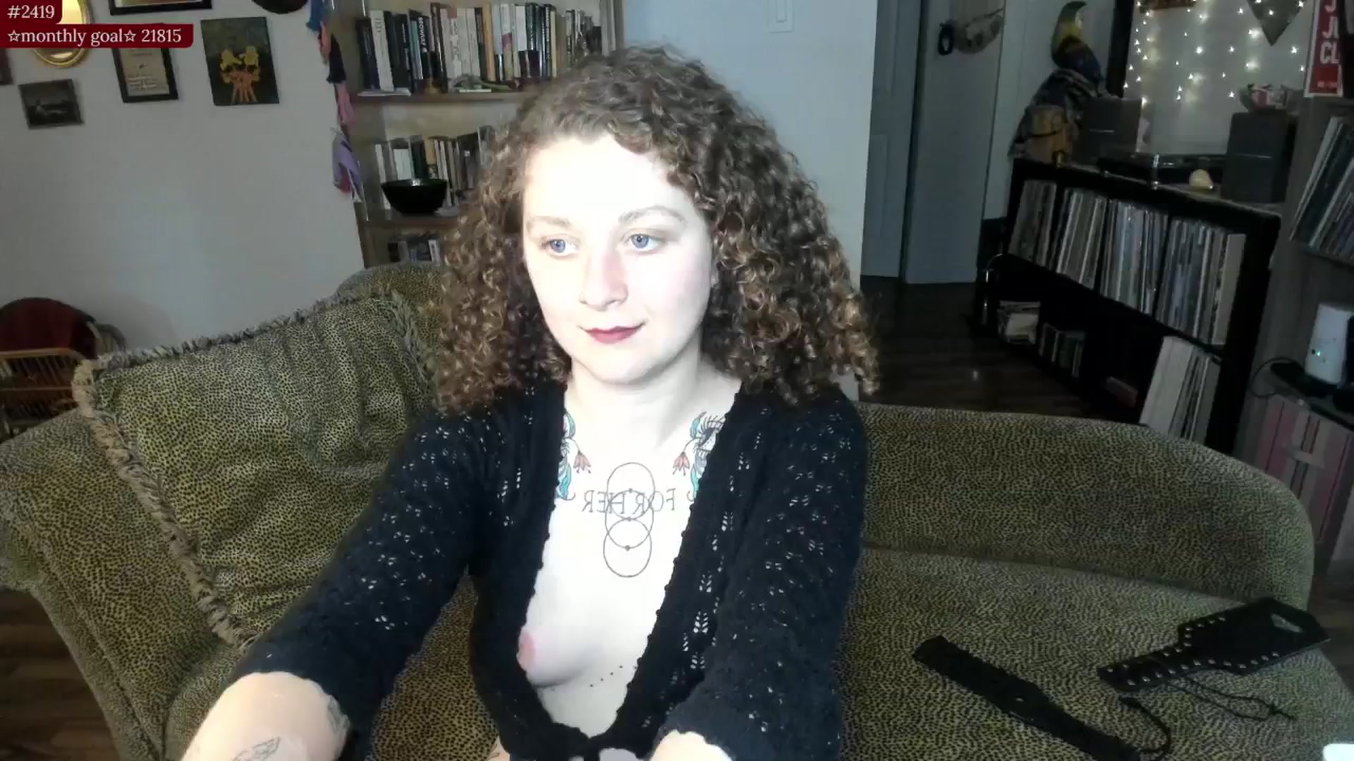 Gallery image thumbnail from PeachyQueen_'s myfreecams stream on, 08/07/2025, 20:32 image 12 of 20