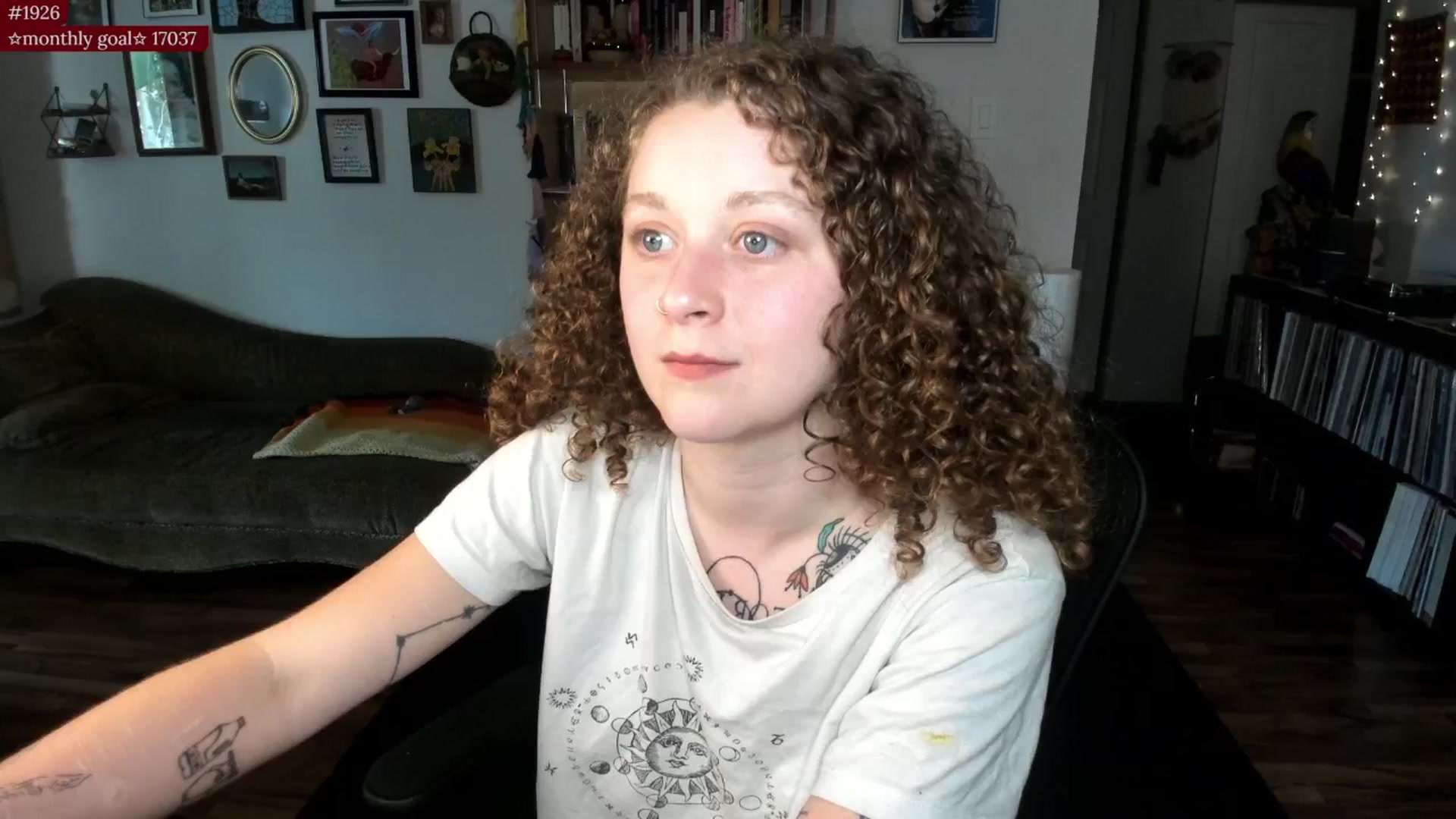 Gallery image thumbnail from PeachyQueen_'s myfreecams stream on, 08/11/2025, 19:32 image 4 of 20