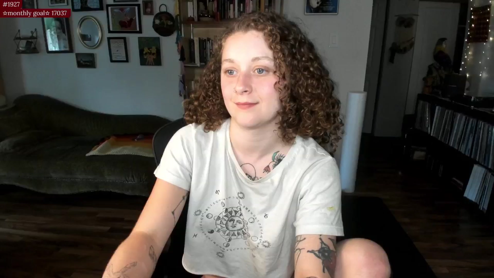 Gallery image thumbnail from PeachyQueen_'s myfreecams stream on, 08/11/2025, 19:32 image 9 of 20