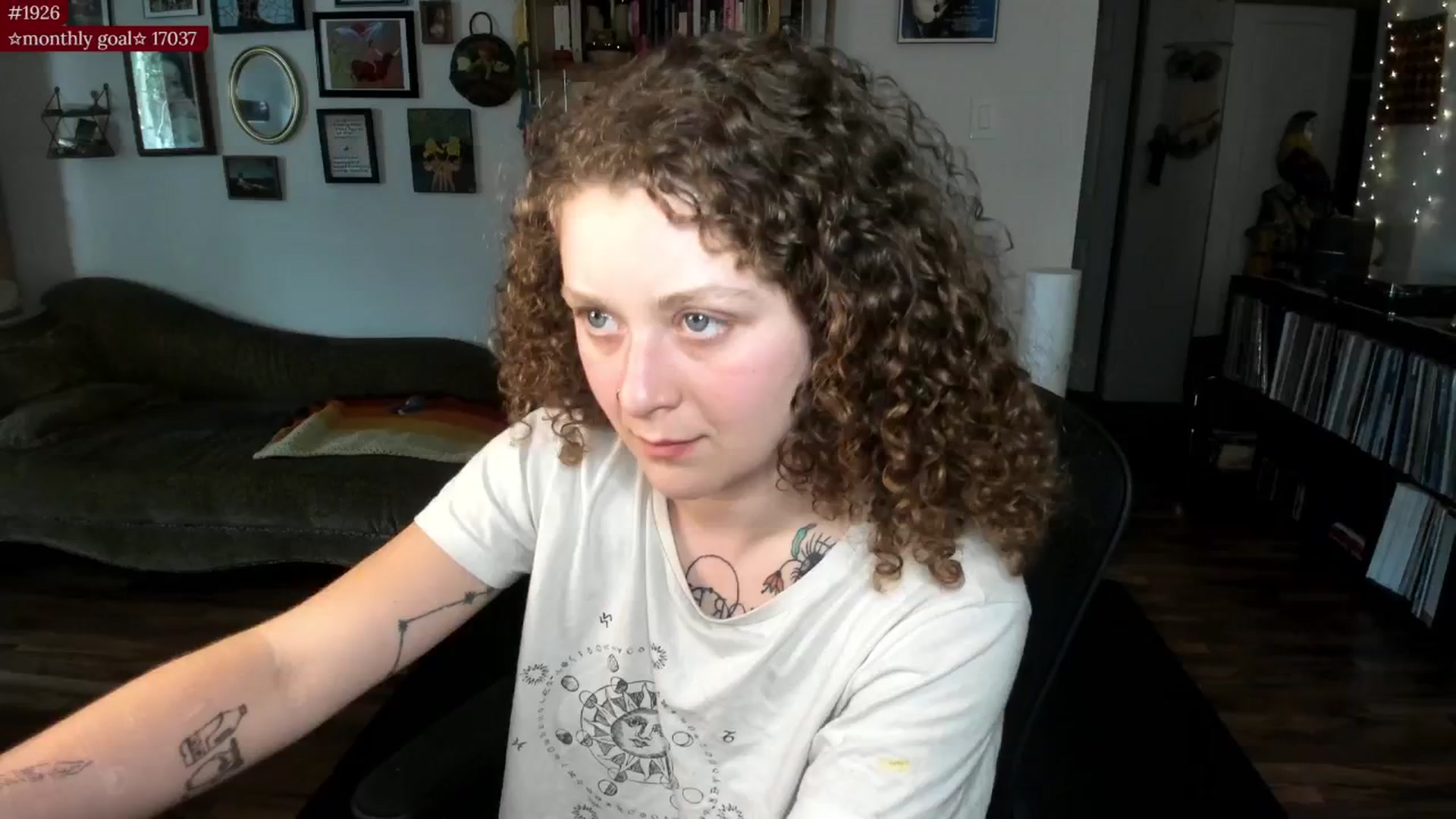 Gallery image thumbnail from PeachyQueen_'s myfreecams stream on, 08/11/2025, 19:32 image 1 of 20
