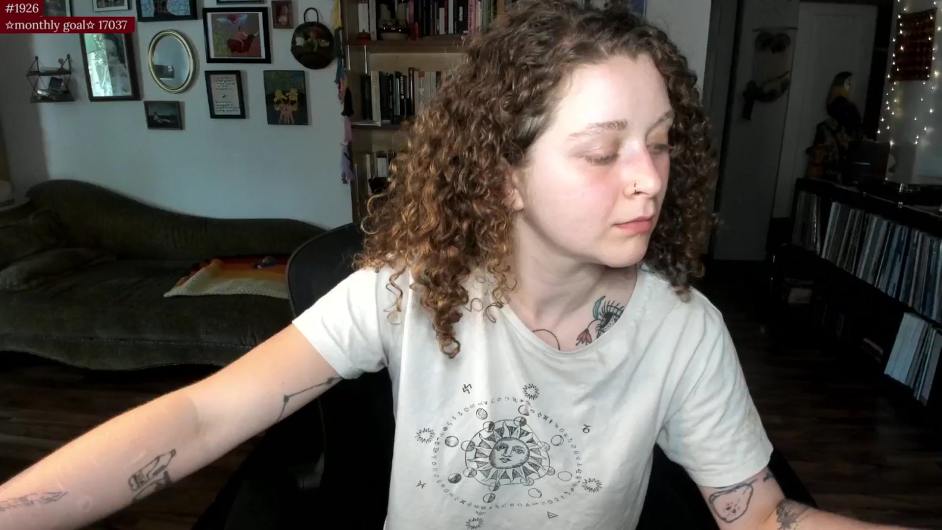 Gallery image thumbnail from PeachyQueen_'s myfreecams stream on, 08/11/2025, 19:32 image 7 of 20