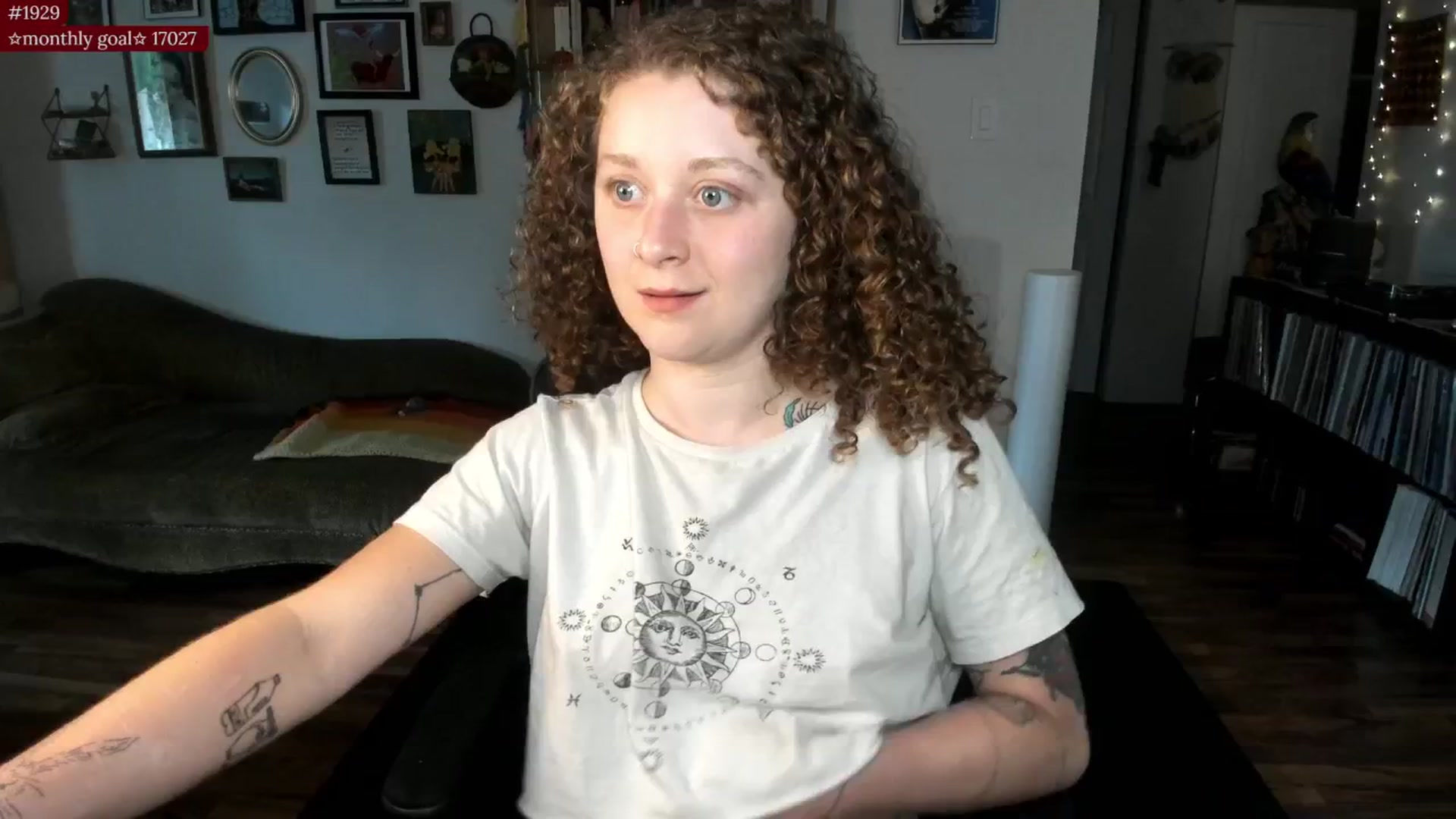 Gallery image thumbnail from PeachyQueen_'s myfreecams stream on, 08/11/2025, 19:32 image 12 of 20