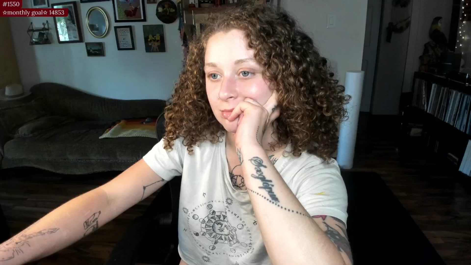 Gallery image thumbnail from PeachyQueen_'s myfreecams stream on, 08/11/2025, 20:27 image 18 of 20