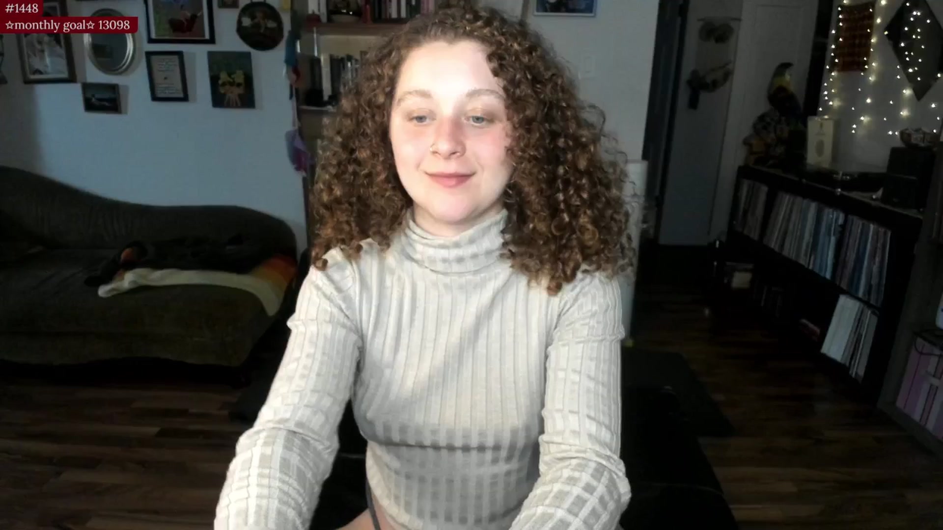 Gallery image thumbnail from PeachyQueen_'s myfreecams stream on, 08/15/2025, 19:00 image 9 of 20