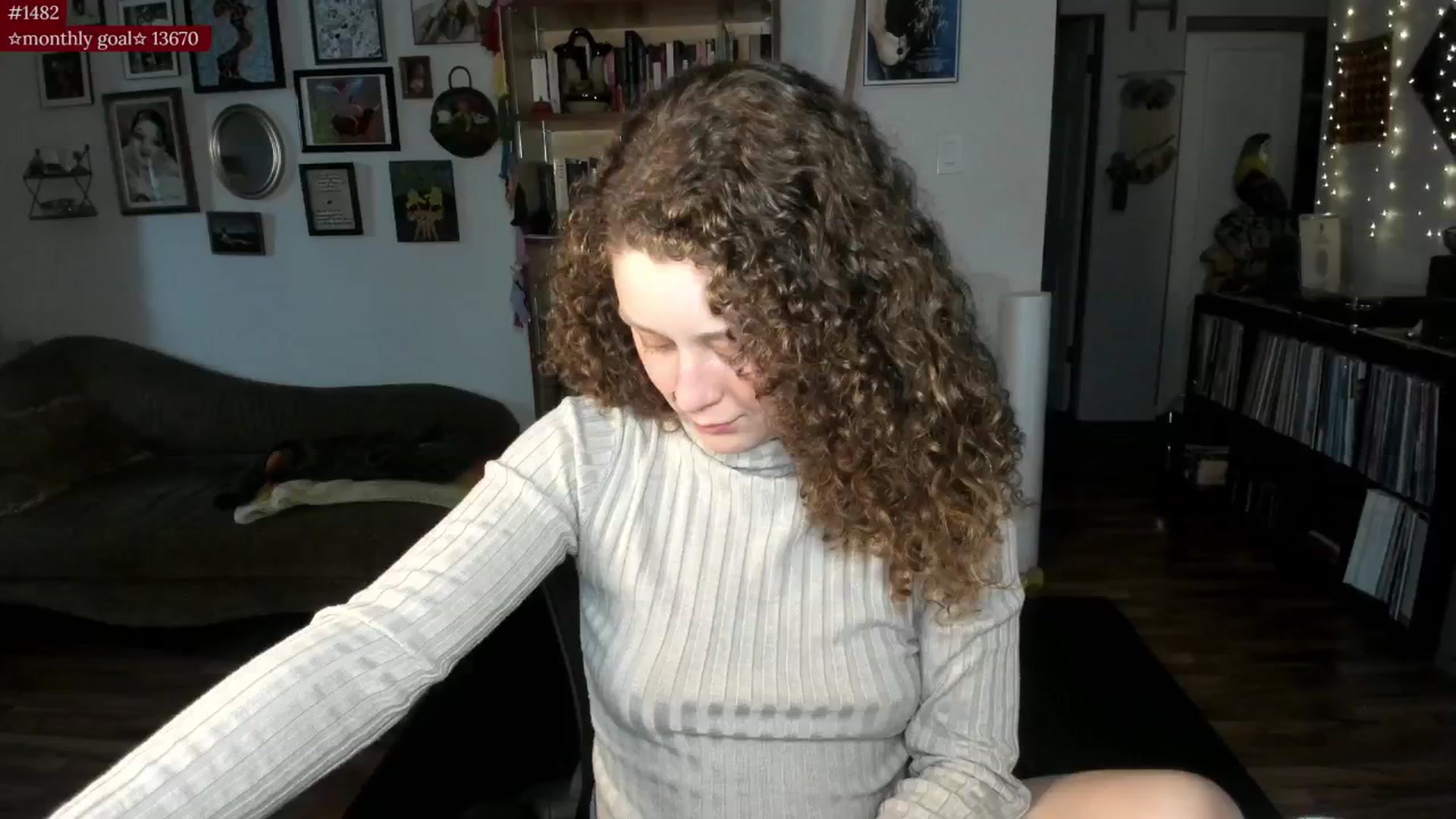 Gallery image thumbnail from PeachyQueen_'s myfreecams stream on, 08/15/2025, 19:00 image 3 of 20