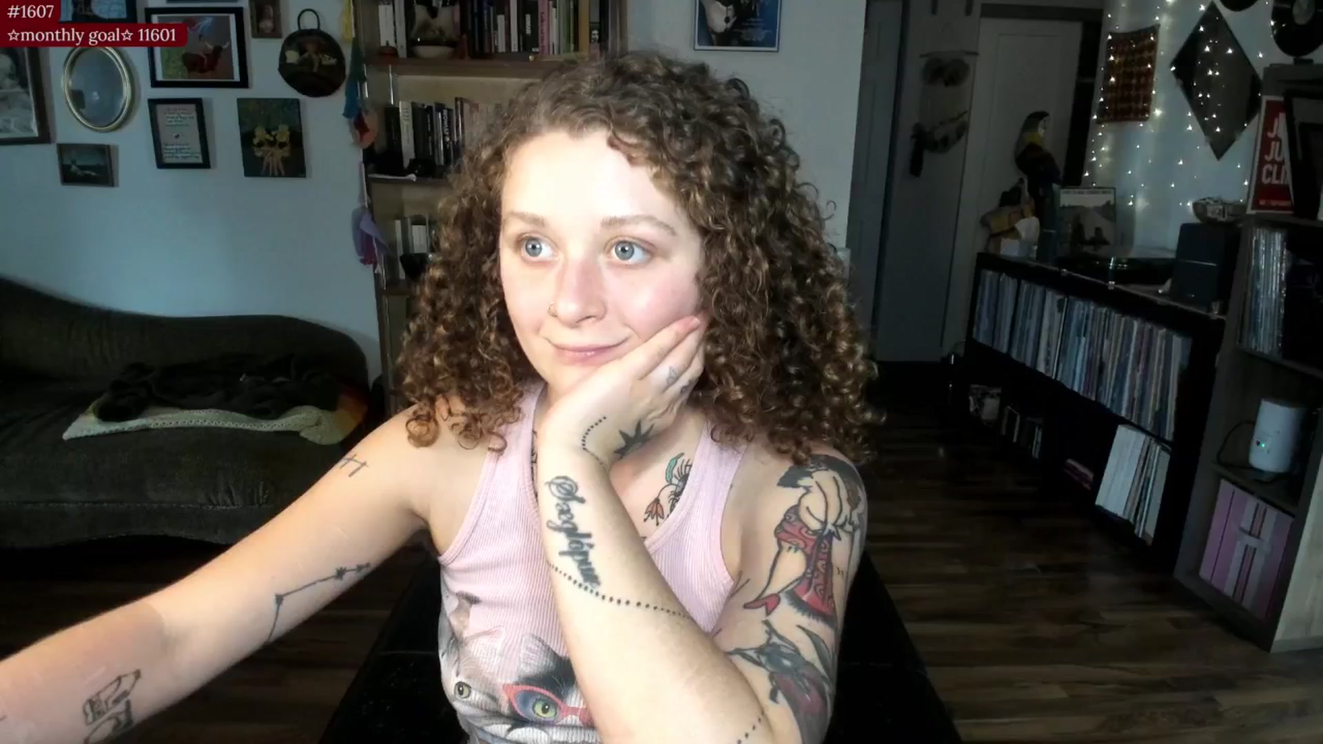 Gallery image thumbnail from PeachyQueen_'s myfreecams stream on, 08/18/2025, 20:23 image 19 of 20