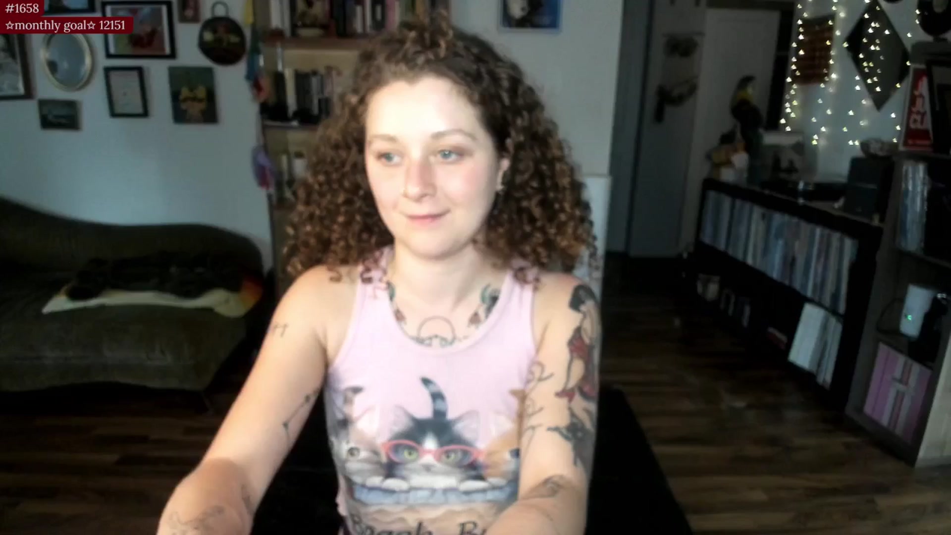 Gallery image thumbnail from PeachyQueen_'s myfreecams stream on, 08/18/2025, 20:23 image 10 of 20