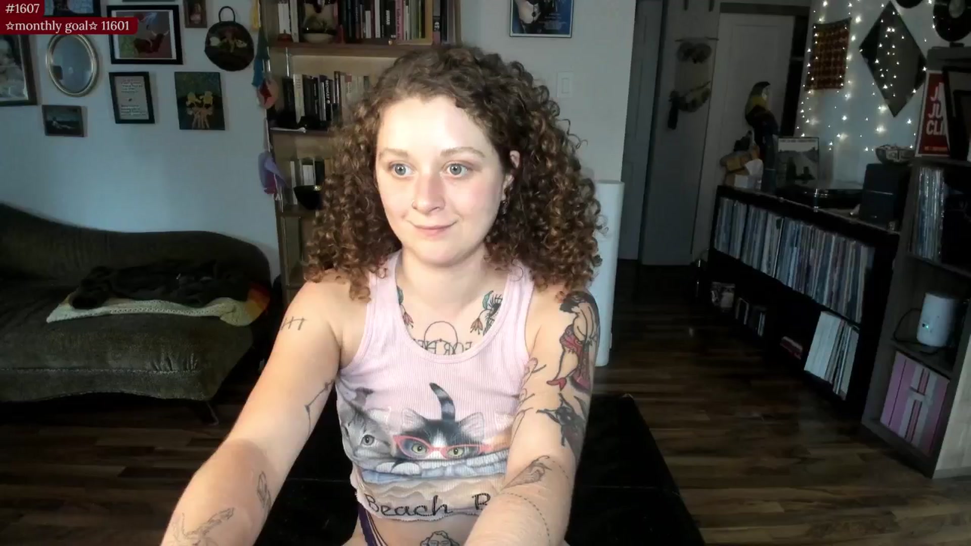 Gallery image thumbnail from PeachyQueen_'s myfreecams stream on, 08/18/2025, 20:23 image 18 of 20