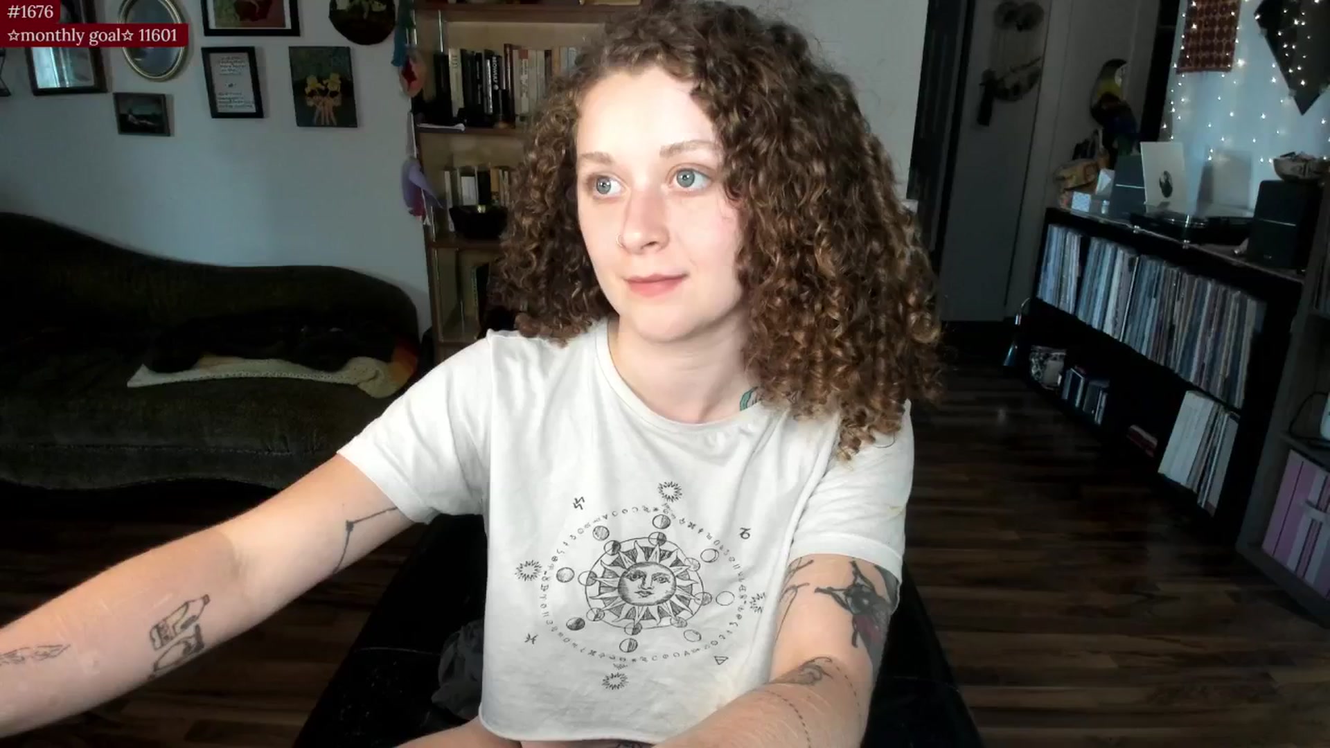 Gallery image thumbnail from PeachyQueen_'s myfreecams stream on, 08/19/2025, 21:26 image 6 of 20