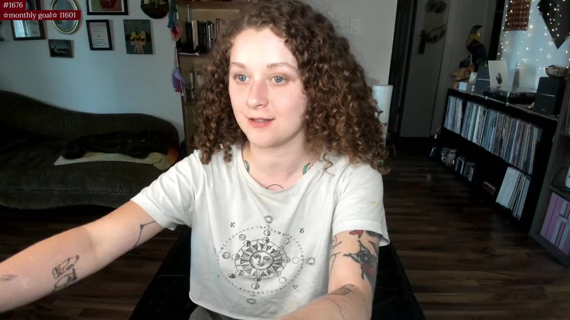 Gallery image thumbnail from PeachyQueen_'s myfreecams stream on, 08/19/2025, 21:26 image 3 of 20