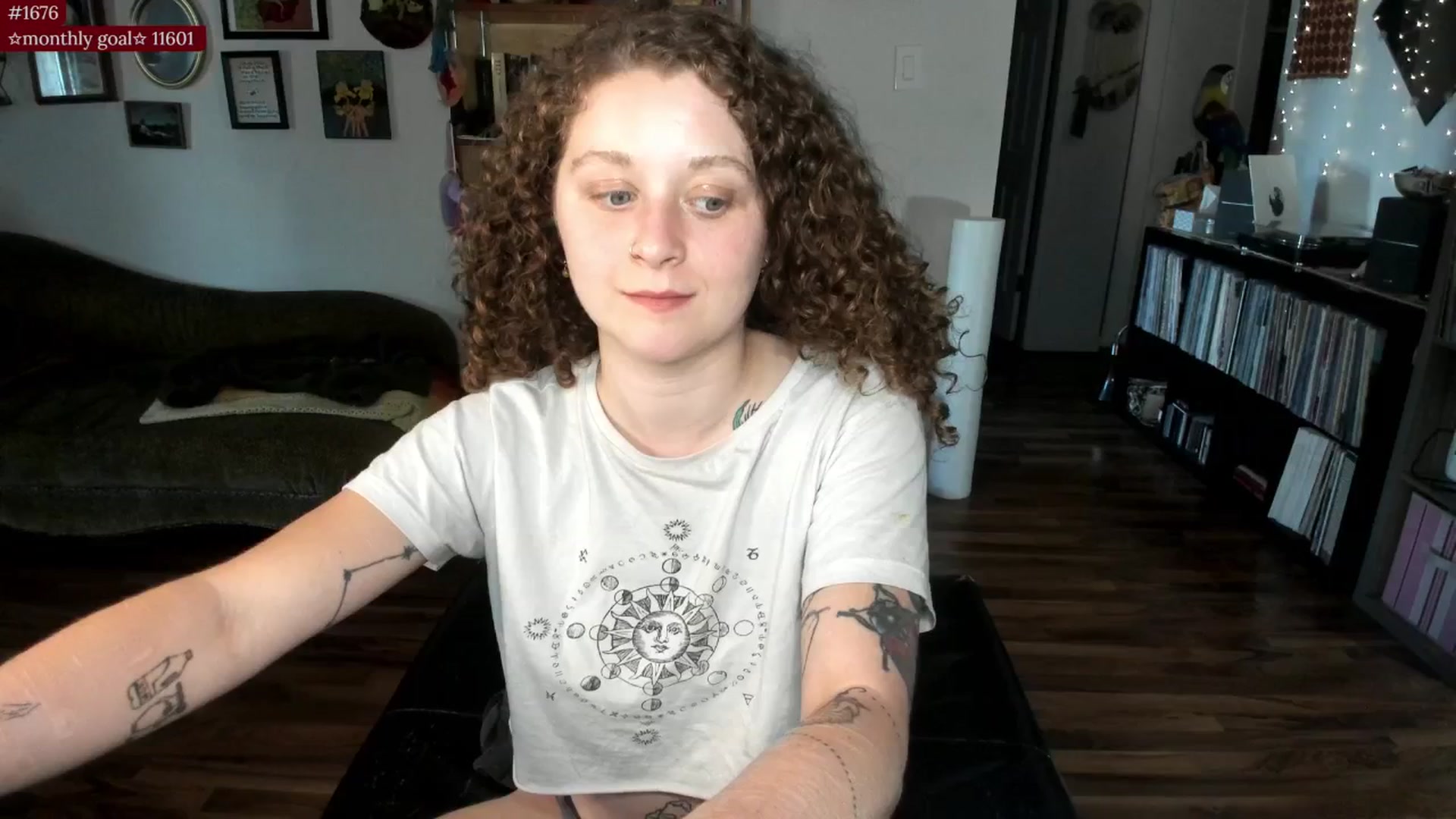 Gallery image thumbnail from PeachyQueen_'s myfreecams stream on, 08/19/2025, 21:26 image 9 of 20