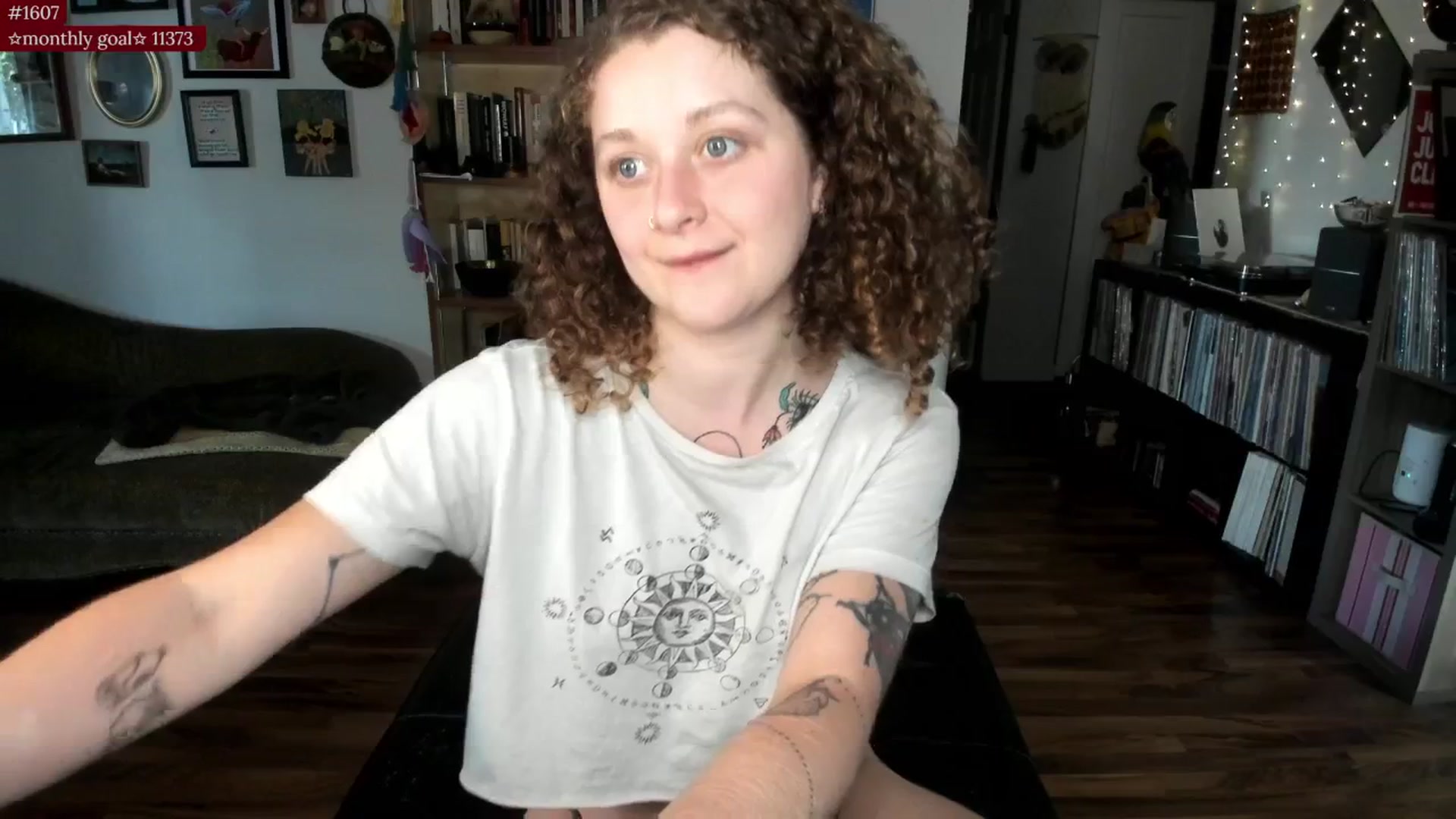 Gallery image thumbnail from PeachyQueen_'s myfreecams stream on, 08/19/2025, 22:44 image 7 of 20