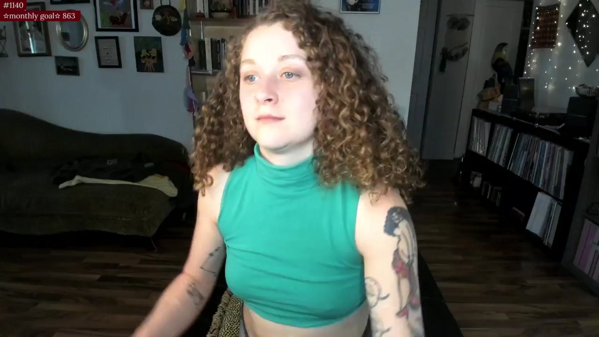 Gallery image thumbnail from PeachyQueen_'s myfreecams stream on, 08/21/2025, 21:33 image 5 of 20