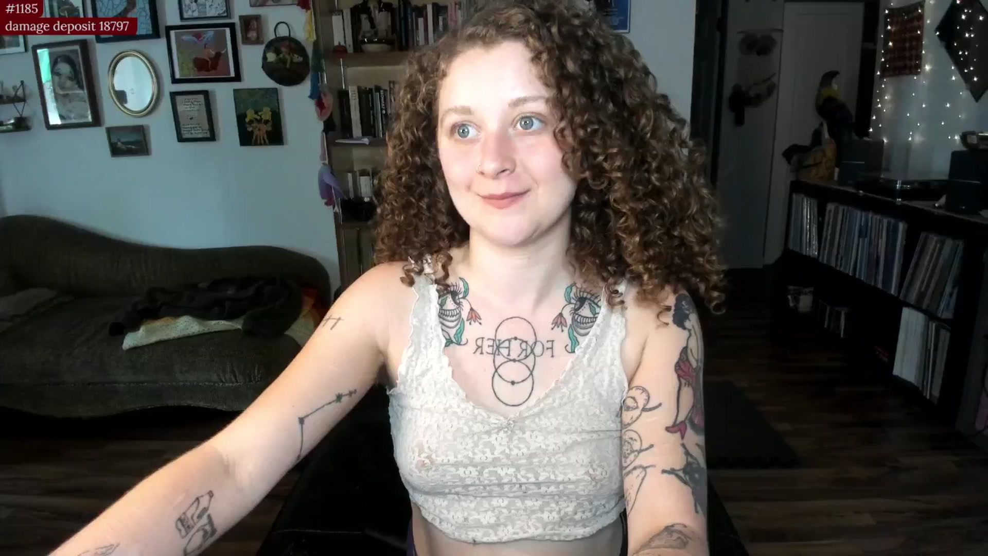 Gallery image thumbnail from PeachyQueen_'s myfreecams stream on, 08/27/2025, 16:44 image 13 of 20