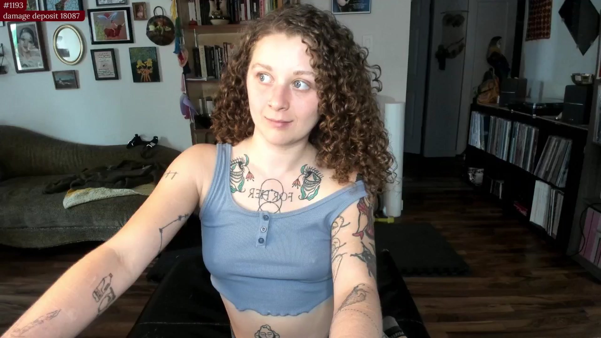 Gallery image thumbnail from PeachyQueen_'s myfreecams stream on, 08/28/2025, 17:03 image 4 of 20