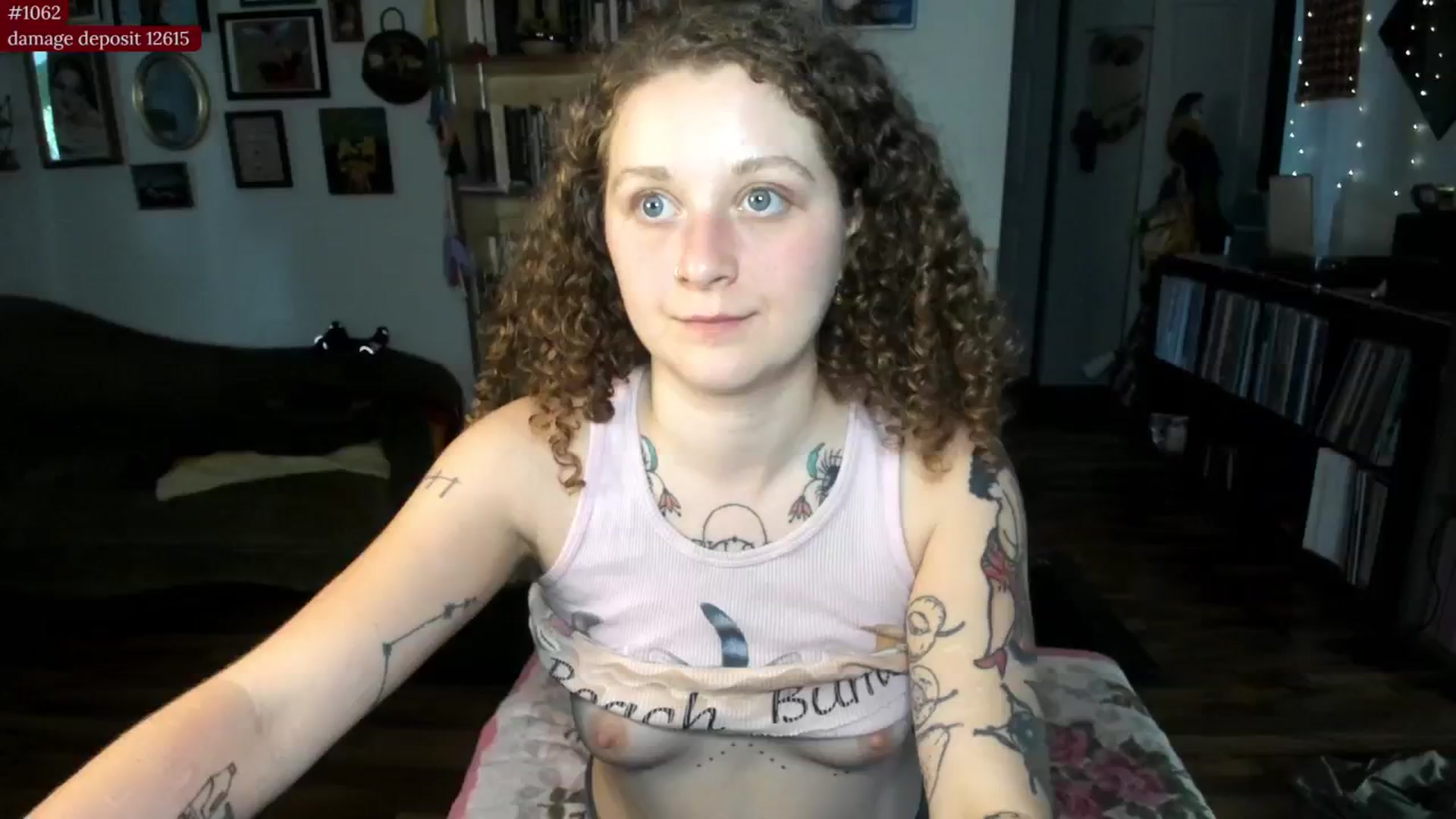 Gallery image thumbnail from PeachyQueen_'s myfreecams stream on, 08/28/2025, 20:49 image 18 of 20