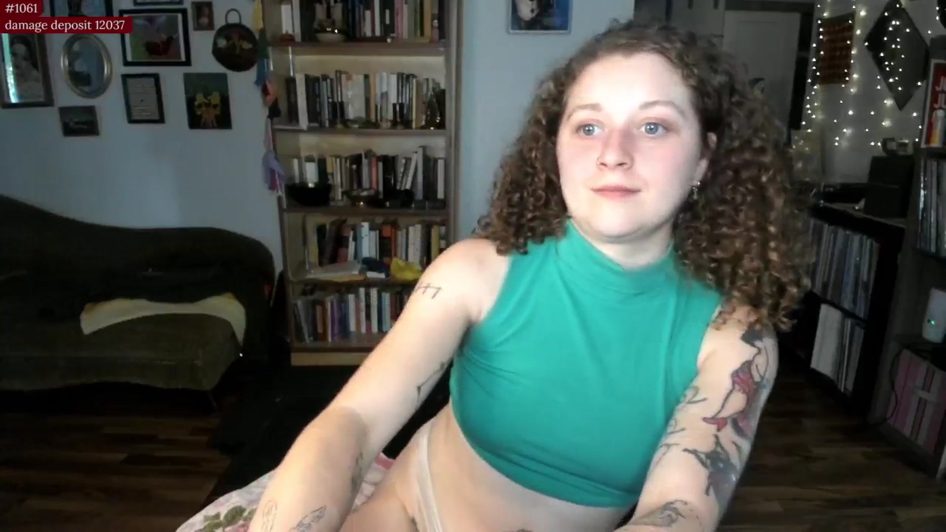 Gallery image thumbnail from PeachyQueen_'s myfreecams stream on, 08/29/2025, 21:12 image 11 of 20