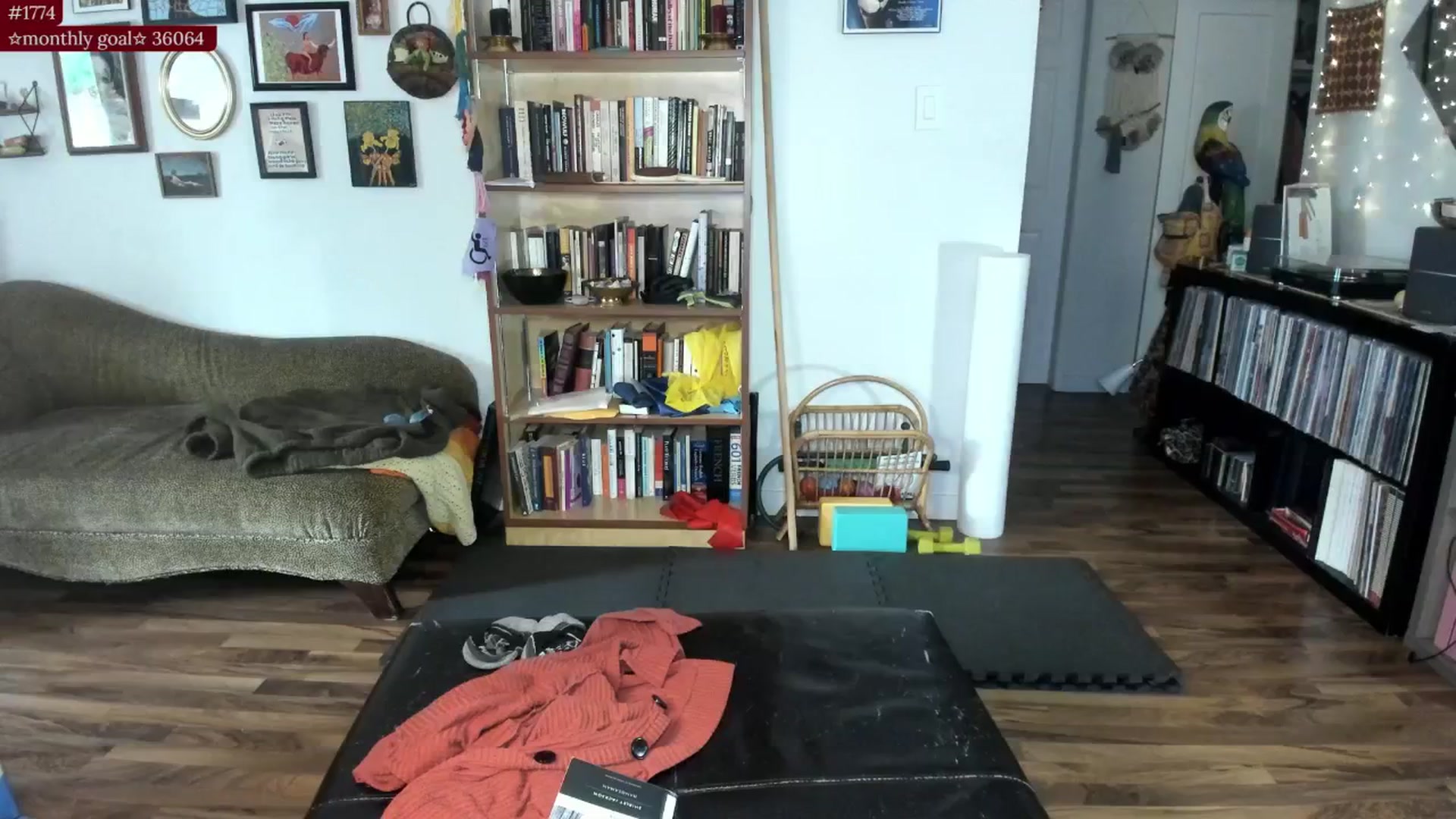 Gallery image thumbnail from PeachyQueen_'s myfreecams stream on, 09/02/2025, 16:13 image 9 of 20