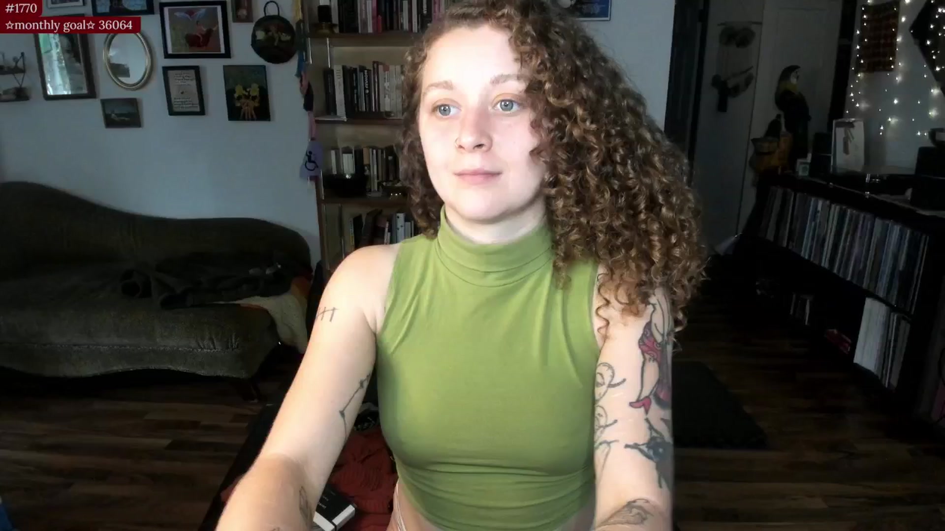 Gallery image thumbnail from PeachyQueen_'s myfreecams stream on, 09/02/2025, 16:13 image 8 of 20