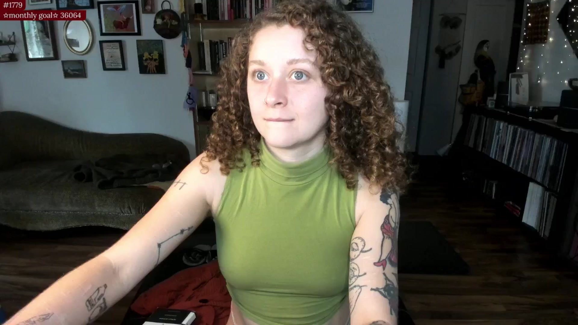 Gallery image thumbnail from PeachyQueen_'s myfreecams stream on, 09/02/2025, 16:13 image 13 of 20