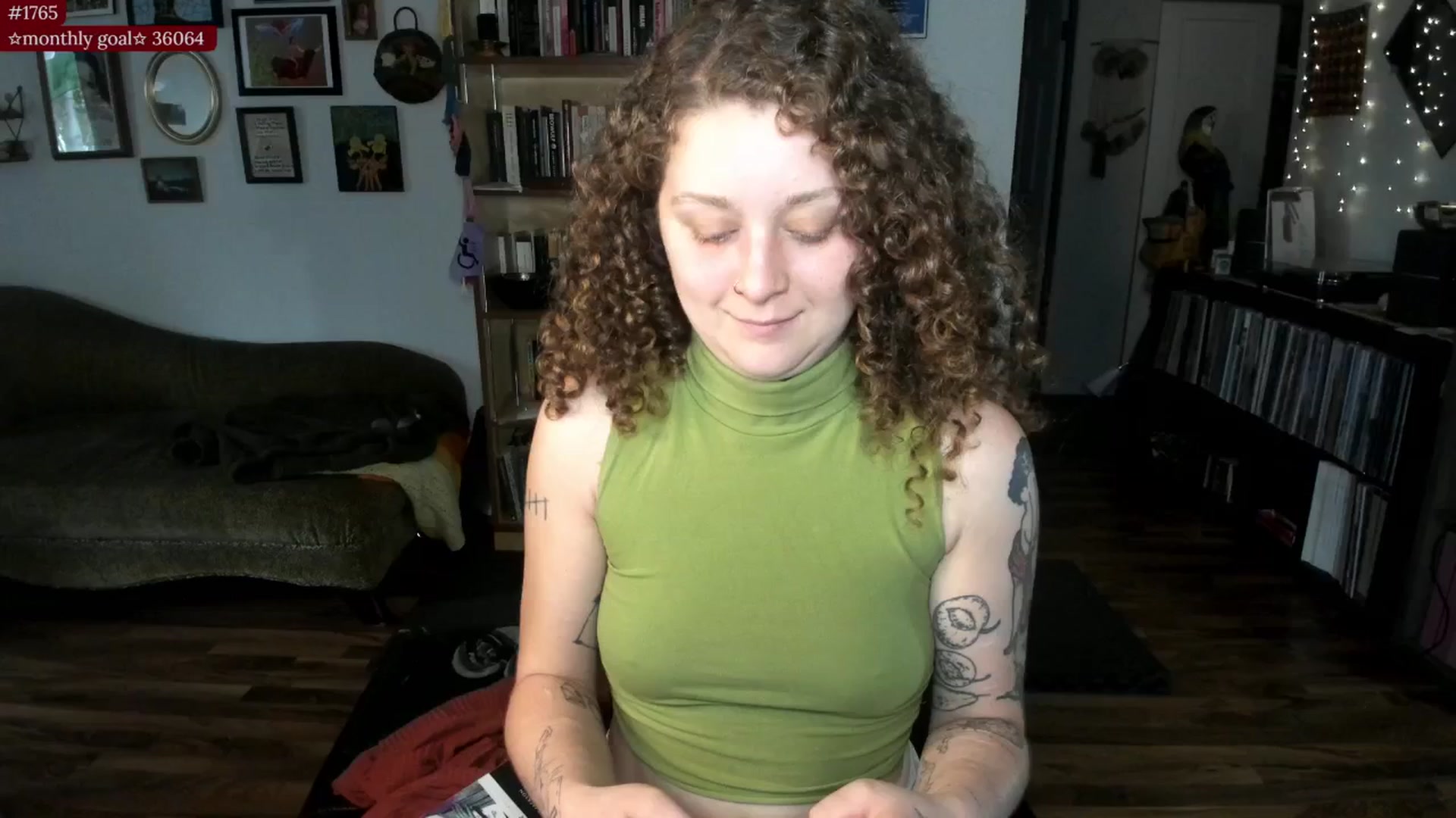 Gallery image thumbnail from PeachyQueen_'s myfreecams stream on, 09/02/2025, 16:13 image 5 of 20