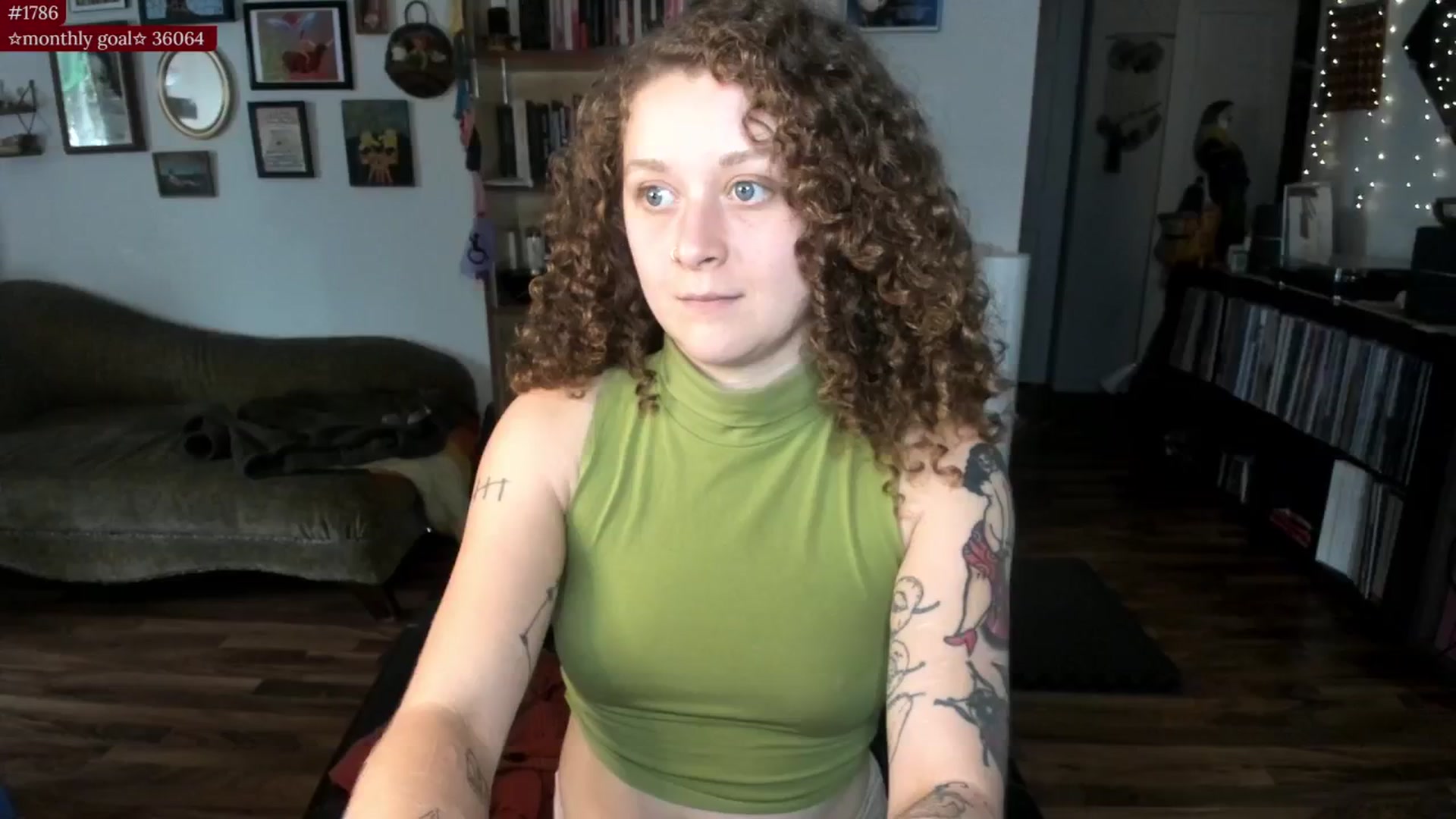 Gallery image thumbnail from PeachyQueen_'s myfreecams stream on, 09/02/2025, 16:13 image 15 of 20