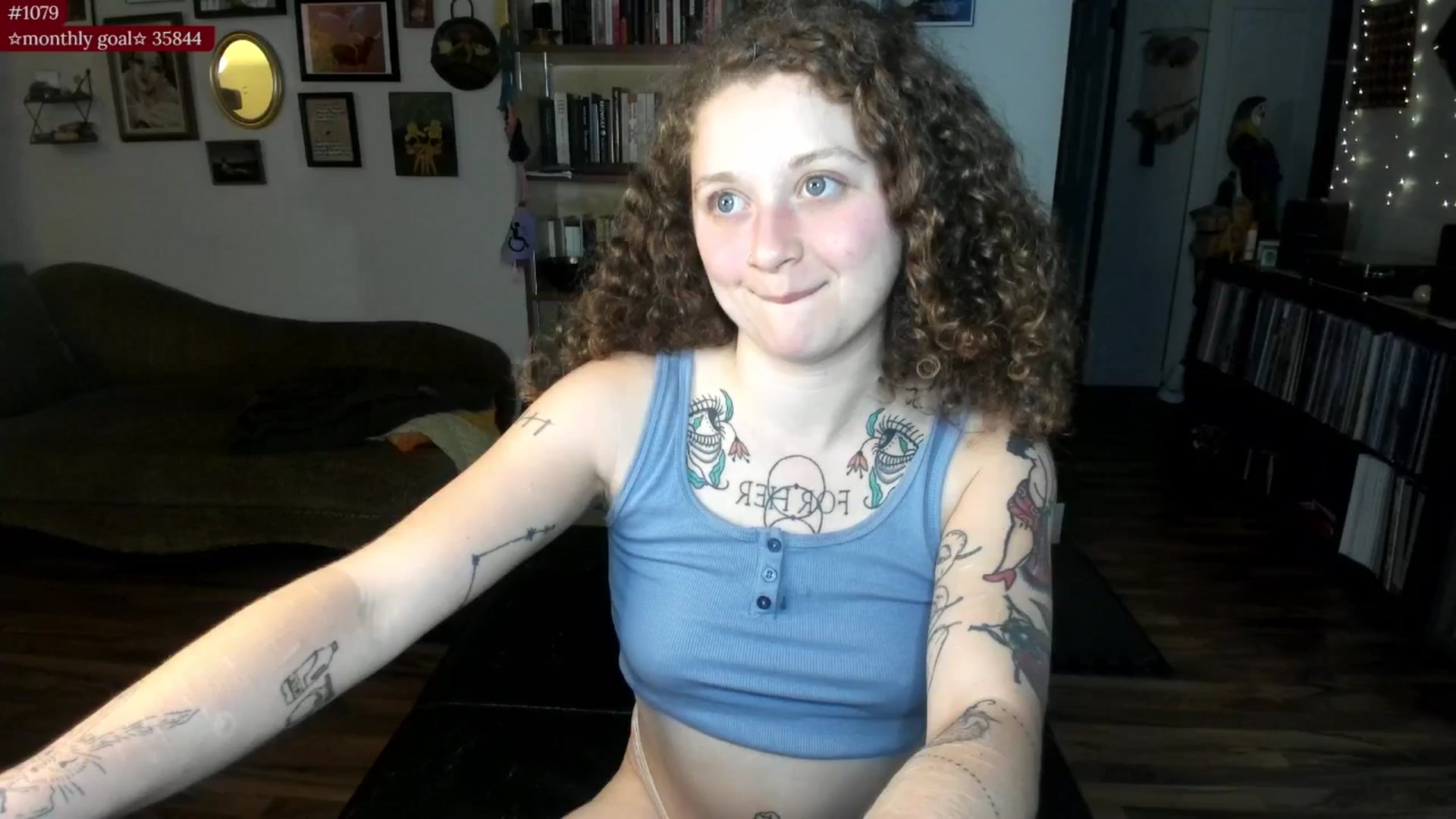 Gallery image thumbnail from PeachyQueen_'s myfreecams stream on, 09/03/2025, 06:08 image 7 of 20