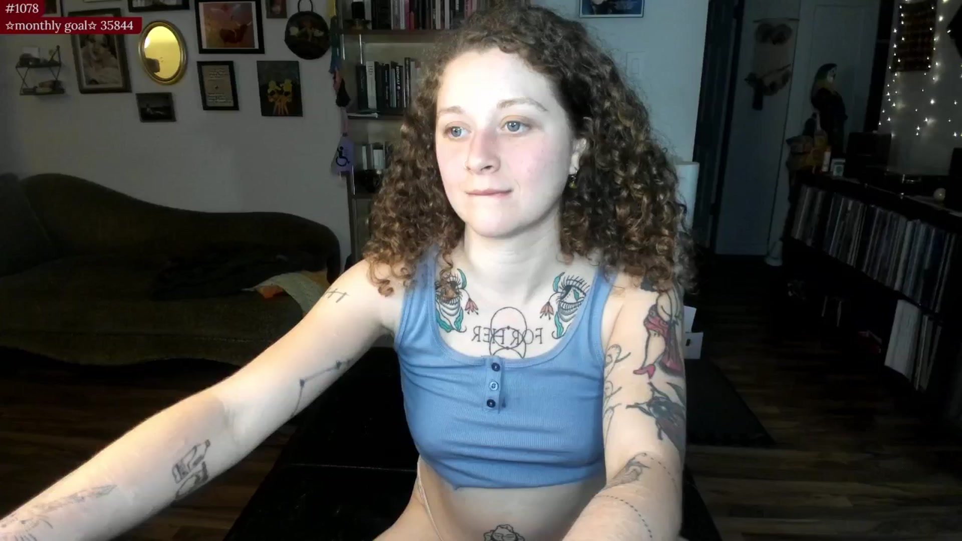 Gallery image thumbnail from PeachyQueen_'s myfreecams stream on, 09/03/2025, 06:08 image 15 of 20