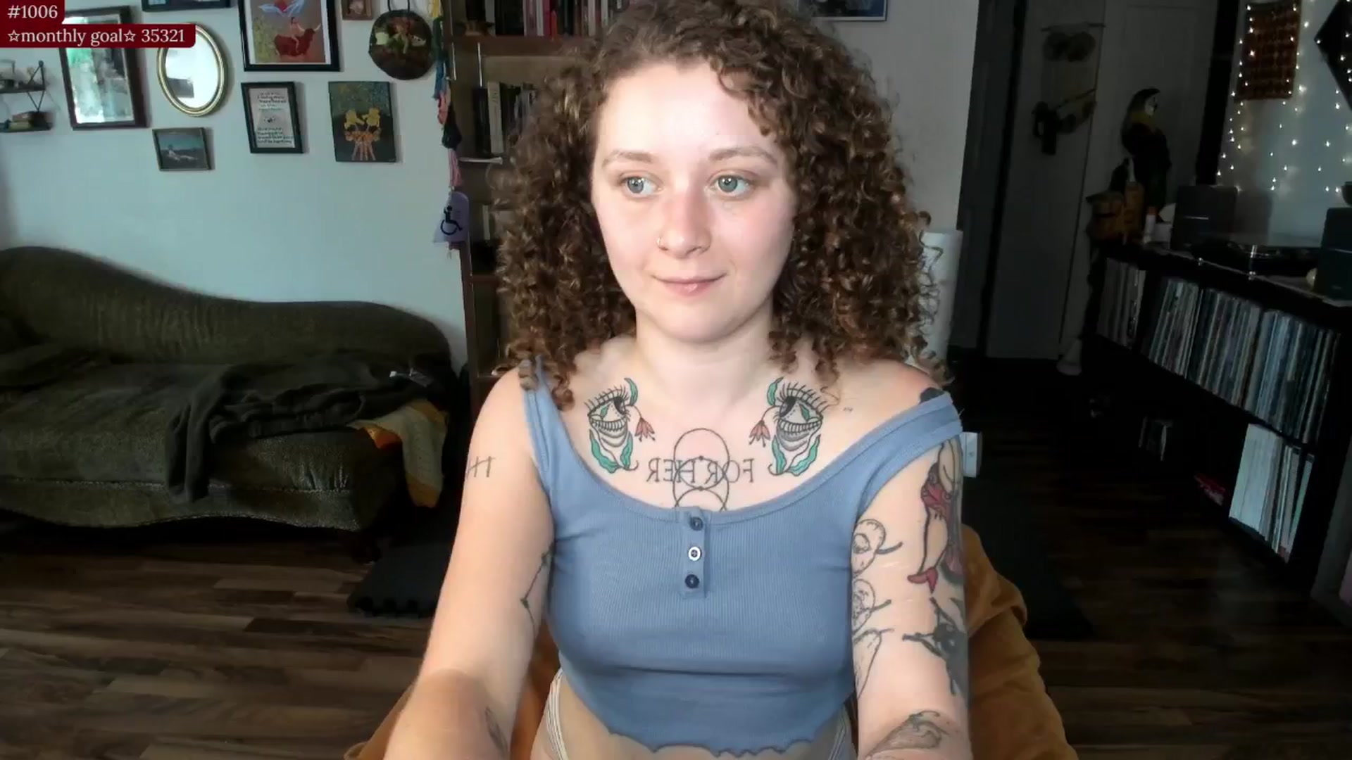 Gallery image thumbnail from PeachyQueen_'s myfreecams stream on, 09/04/2025, 17:02 image 11 of 20