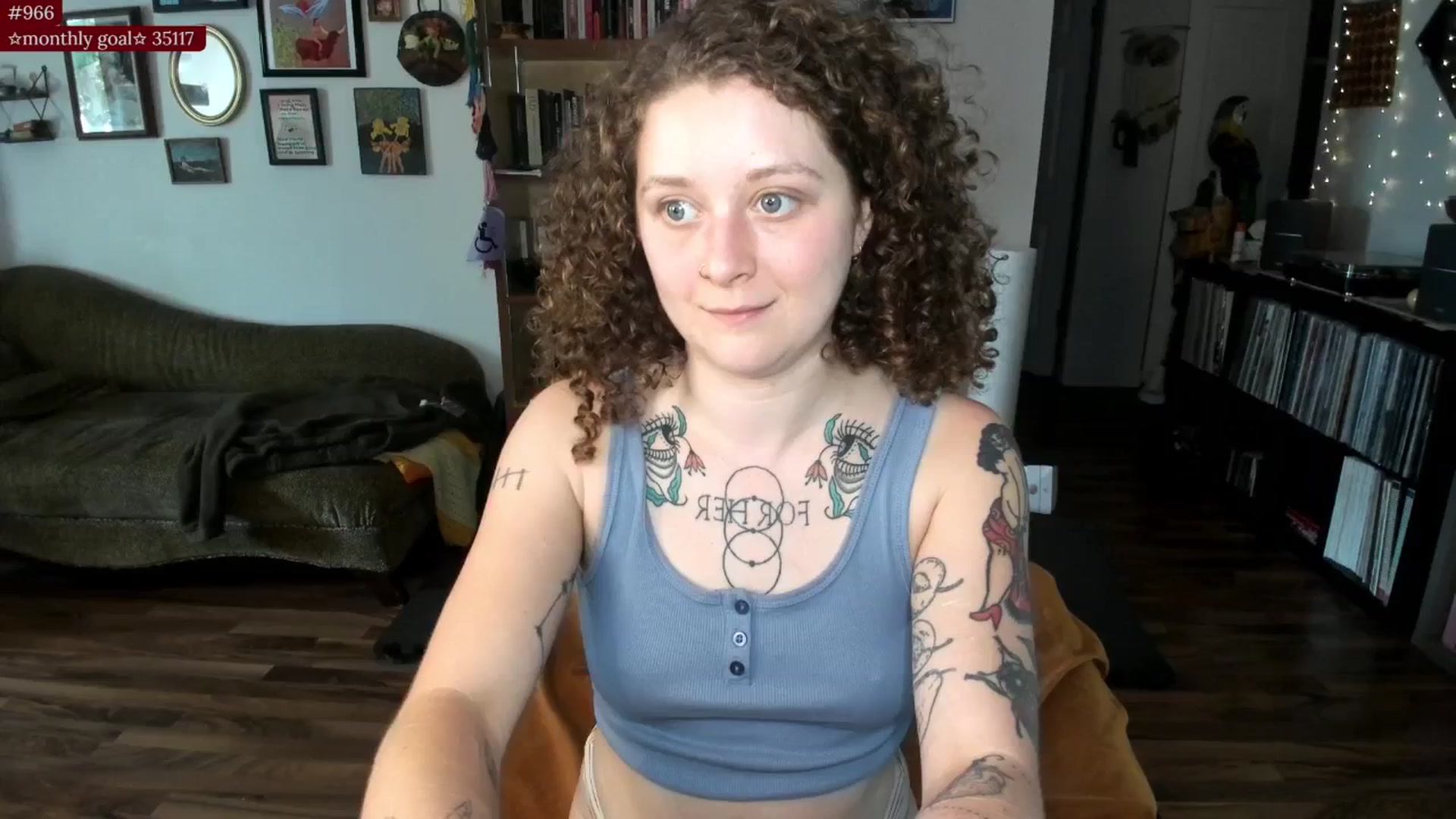 Gallery image thumbnail from PeachyQueen_'s myfreecams stream on, 09/04/2025, 17:02 image 14 of 20