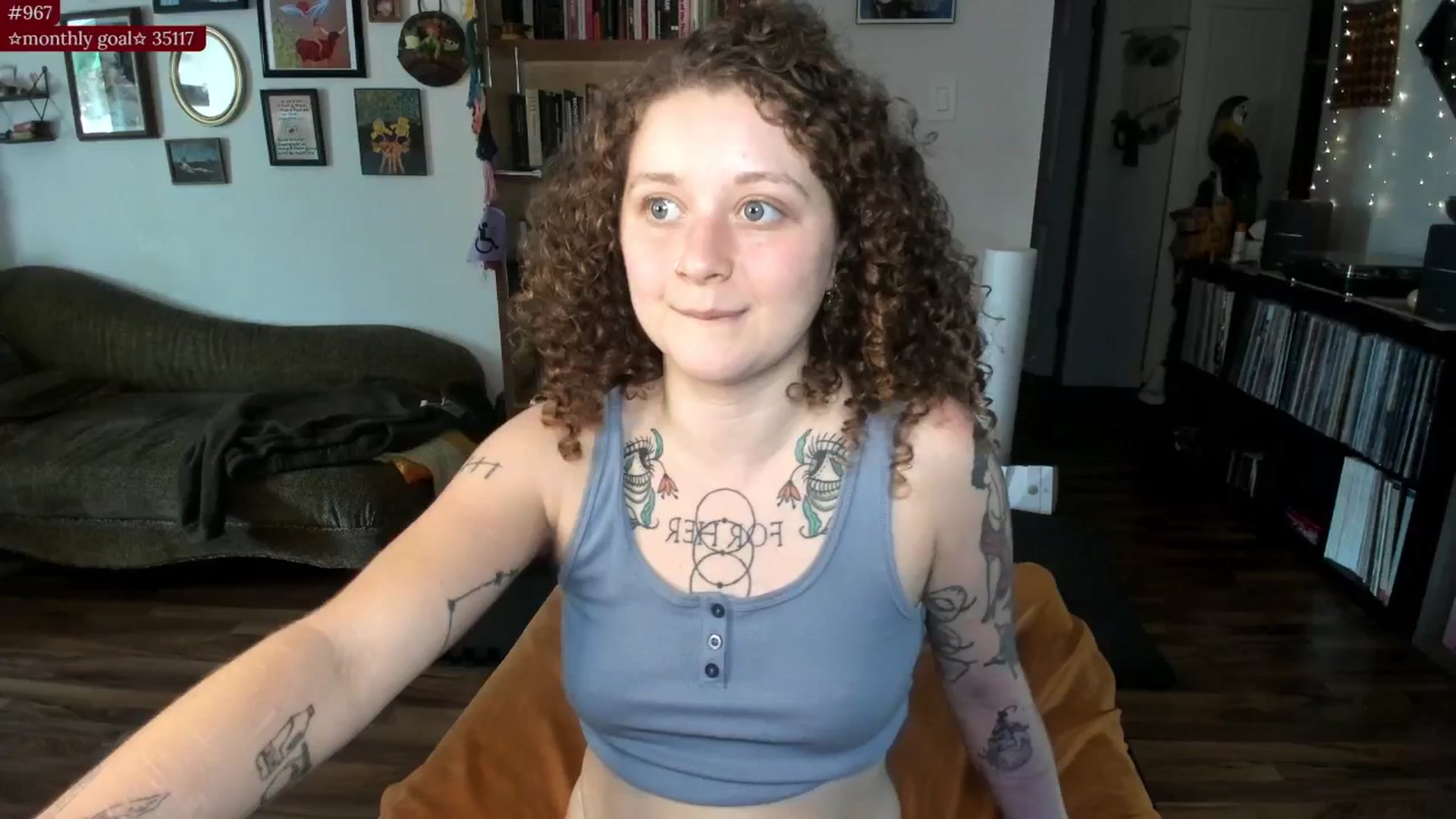 Gallery image thumbnail from PeachyQueen_'s myfreecams stream on, 09/04/2025, 17:02 image 16 of 20