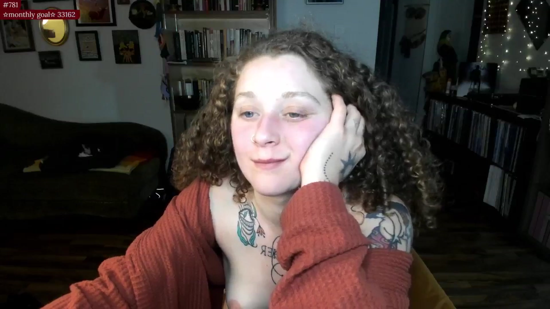 Gallery image thumbnail from PeachyQueen_'s myfreecams stream on, 09/06/2025, 06:23 image 4 of 20