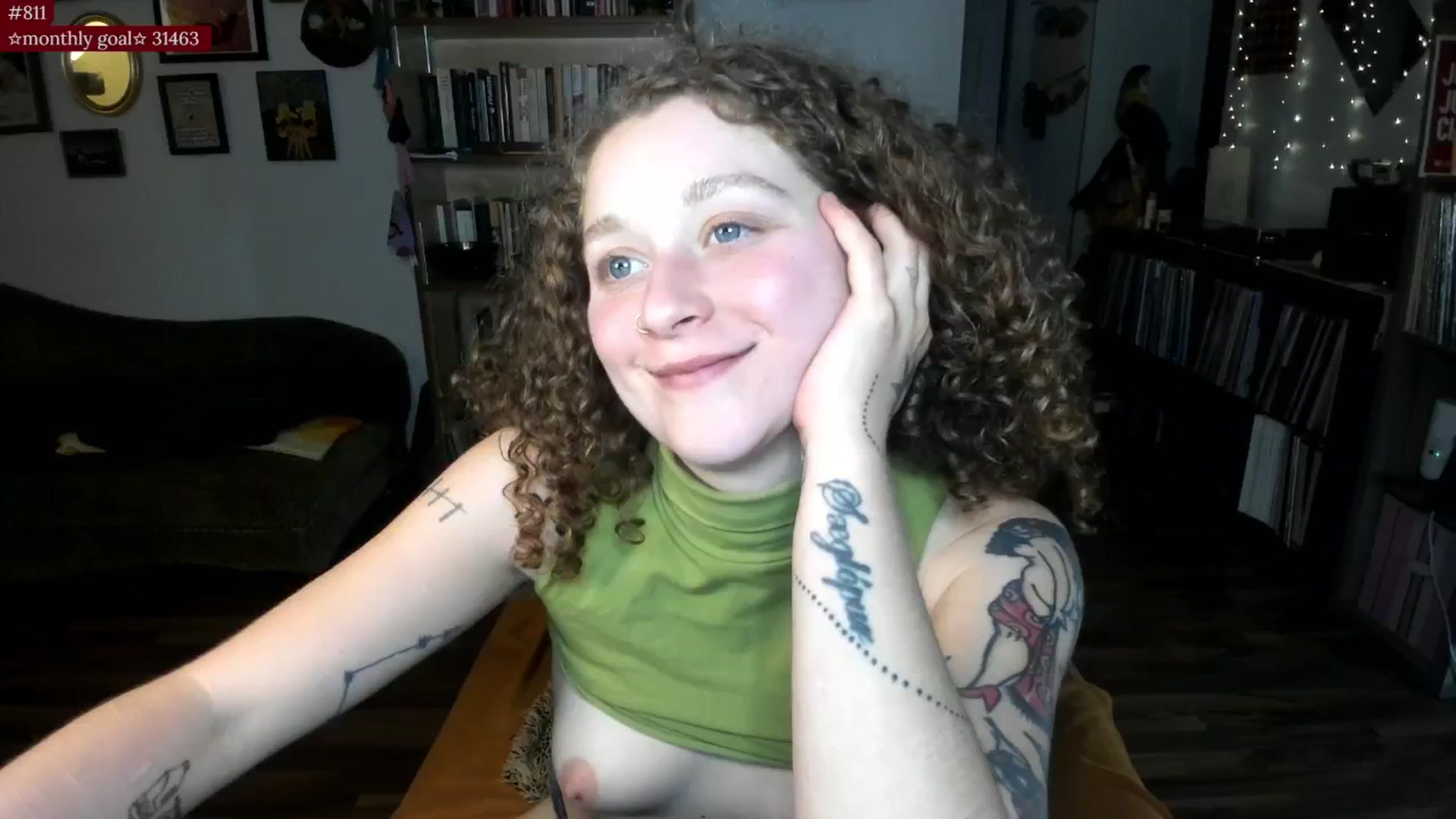 Gallery image thumbnail from PeachyQueen_'s myfreecams stream on, 09/07/2025, 08:09 image 14 of 20