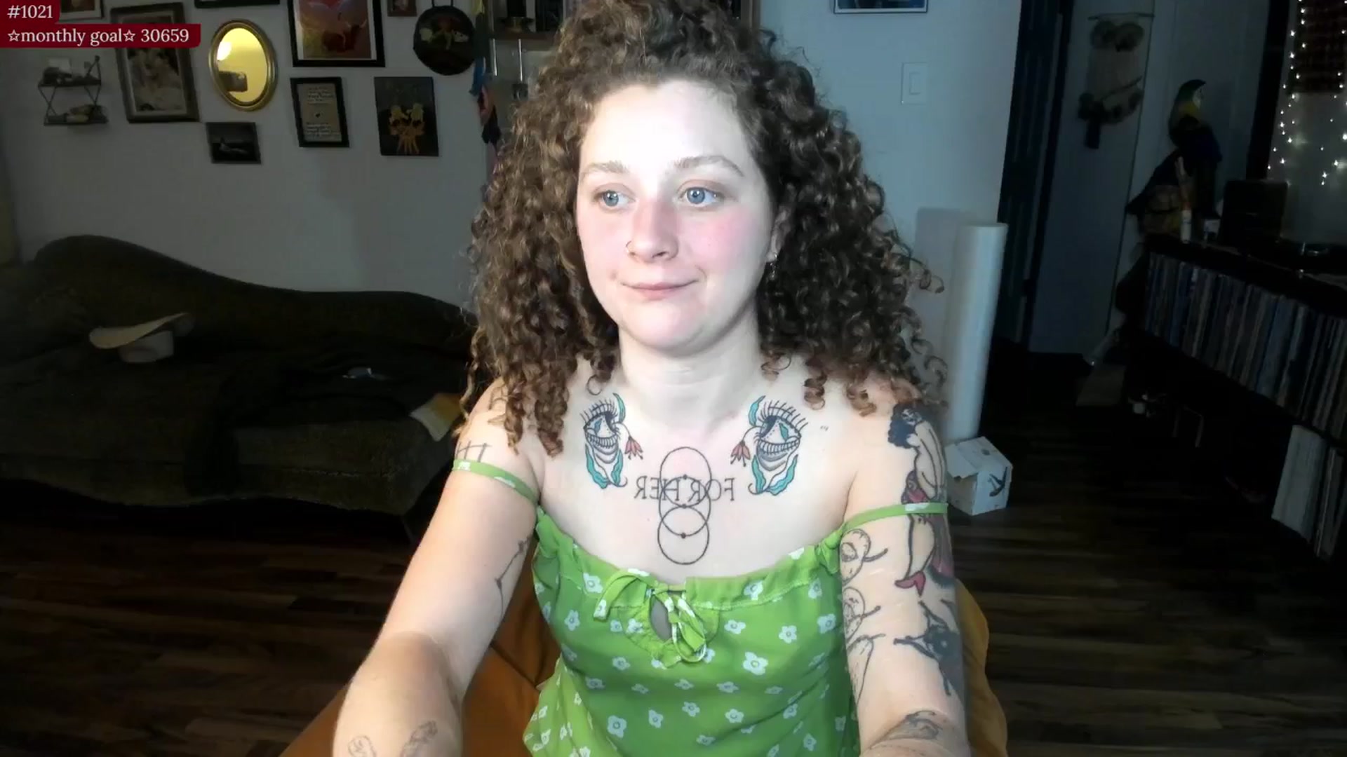 Gallery image thumbnail from PeachyQueen_'s myfreecams stream on, 09/09/2025, 06:54 image 2 of 20
