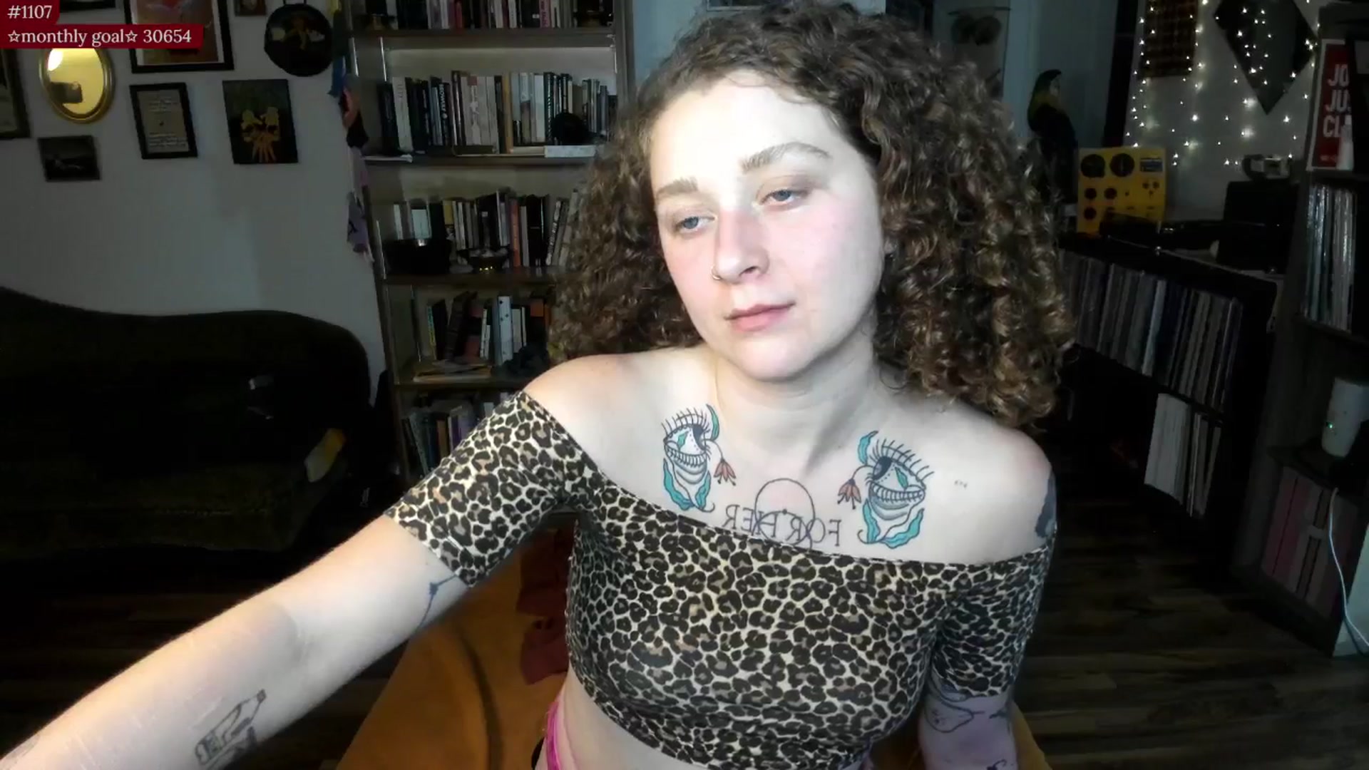 Gallery image thumbnail from PeachyQueen_'s myfreecams stream on, 09/10/2025, 05:27 image 10 of 20