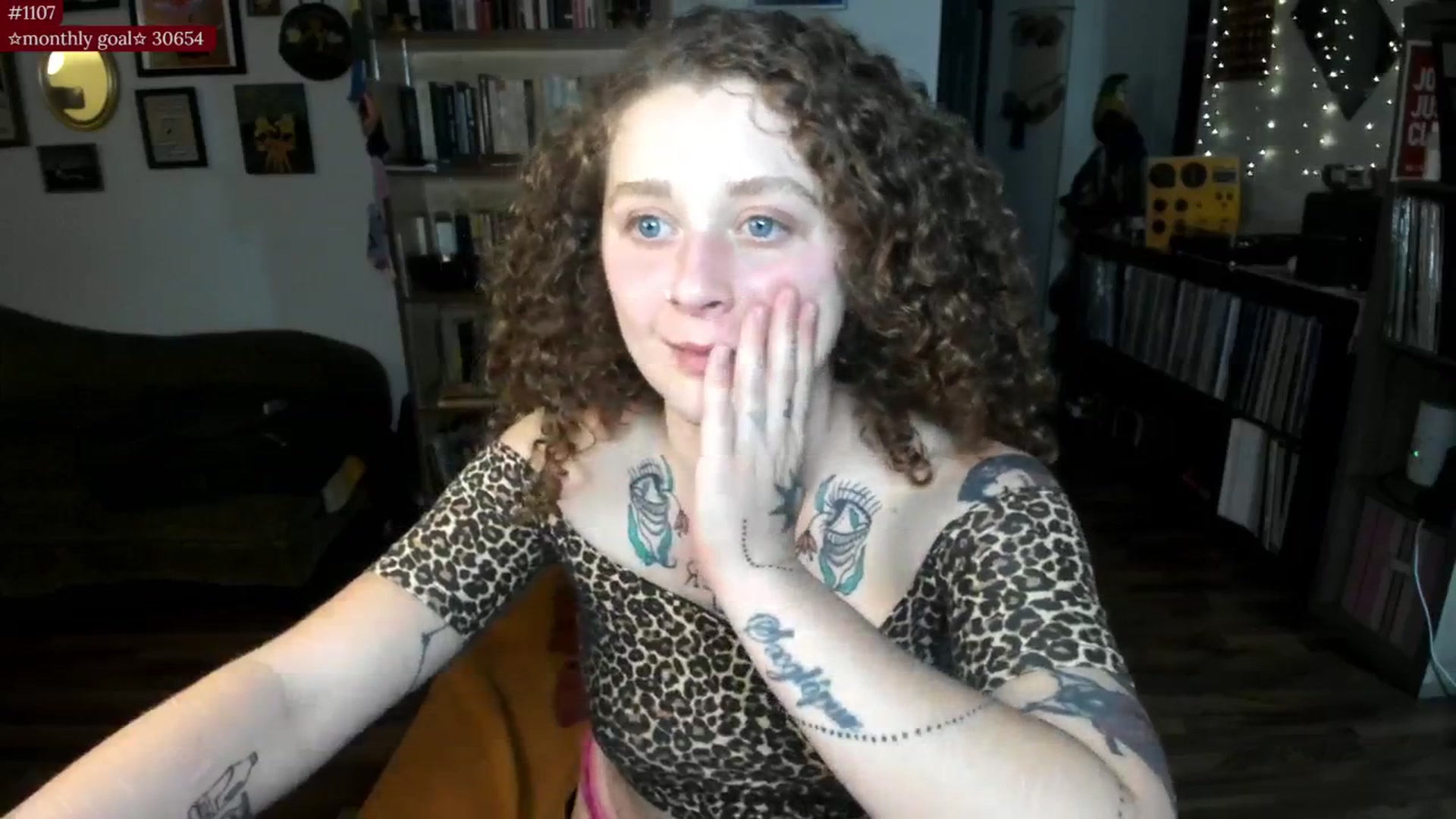 Gallery image thumbnail from PeachyQueen_'s myfreecams stream on, 09/10/2025, 05:27 image 8 of 20