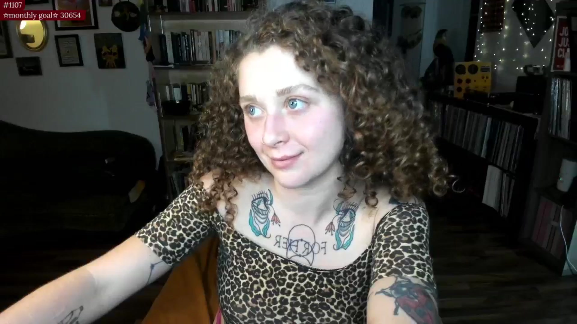 Gallery image thumbnail from PeachyQueen_'s myfreecams stream on, 09/10/2025, 05:27 image 18 of 20