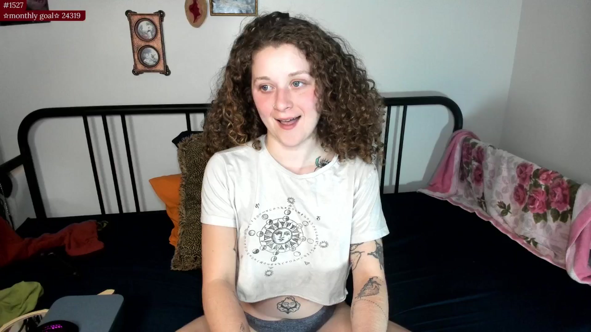 Gallery image thumbnail from PeachyQueen_'s myfreecams stream on, 09/26/2025, 06:57 image 8 of 20