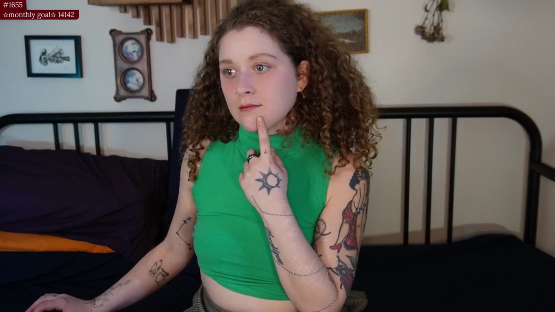 Gallery image thumbnail from PeachyQueen_'s myfreecams stream on, 10/14/2025, 22:25 image 5 of 20