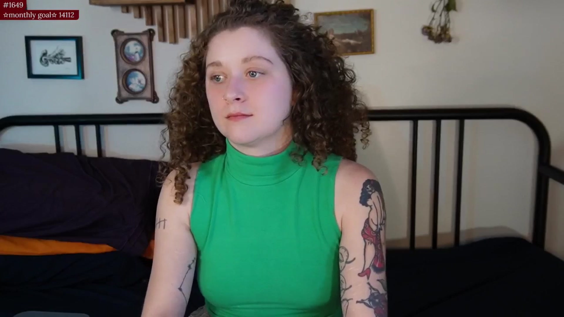 Gallery image thumbnail from PeachyQueen_'s myfreecams stream on, 10/14/2025, 22:25 image 14 of 20