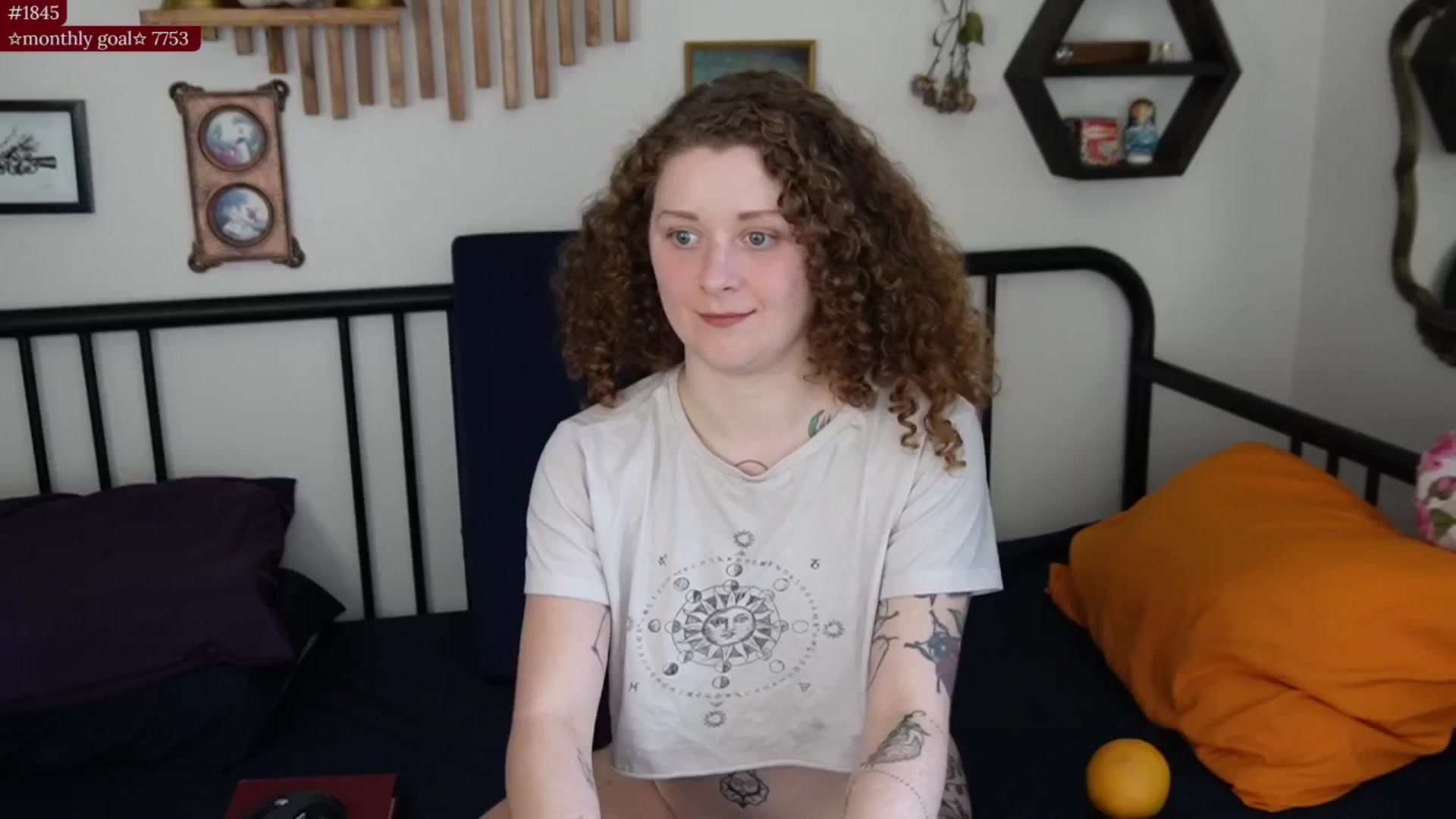 Gallery image thumbnail from PeachyQueen_'s myfreecams stream on, 10/27/2025, 20:31 image 3 of 20