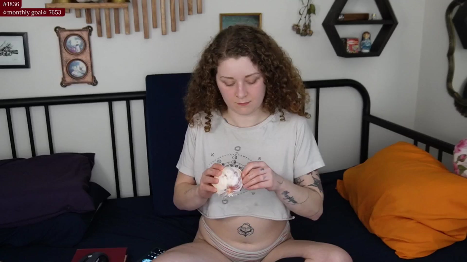 Gallery image thumbnail from PeachyQueen_'s myfreecams stream on, 10/27/2025, 20:31 image 9 of 20