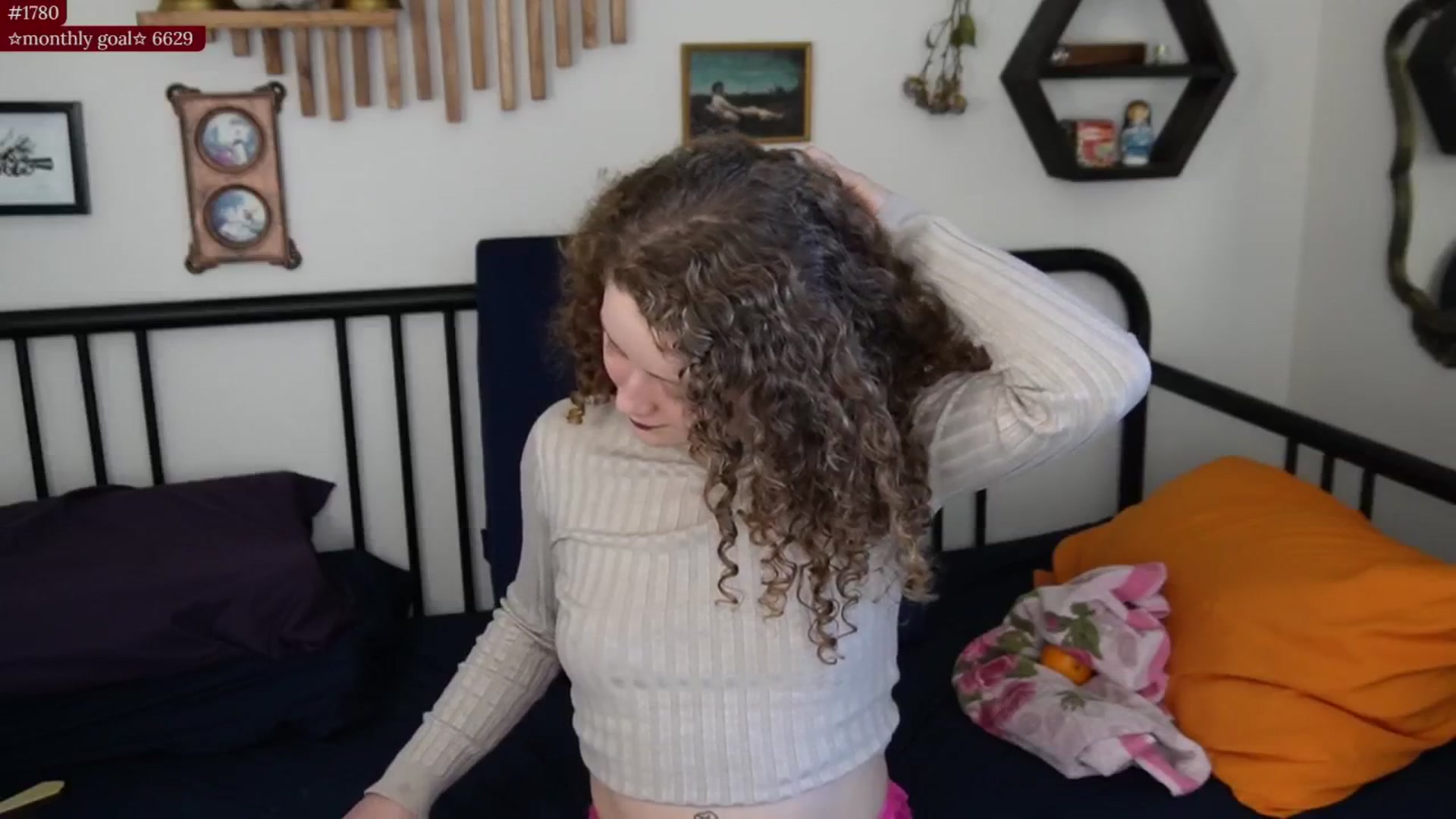 Gallery image thumbnail from PeachyQueen_'s myfreecams stream on, 10/28/2025, 22:07 image 4 of 20