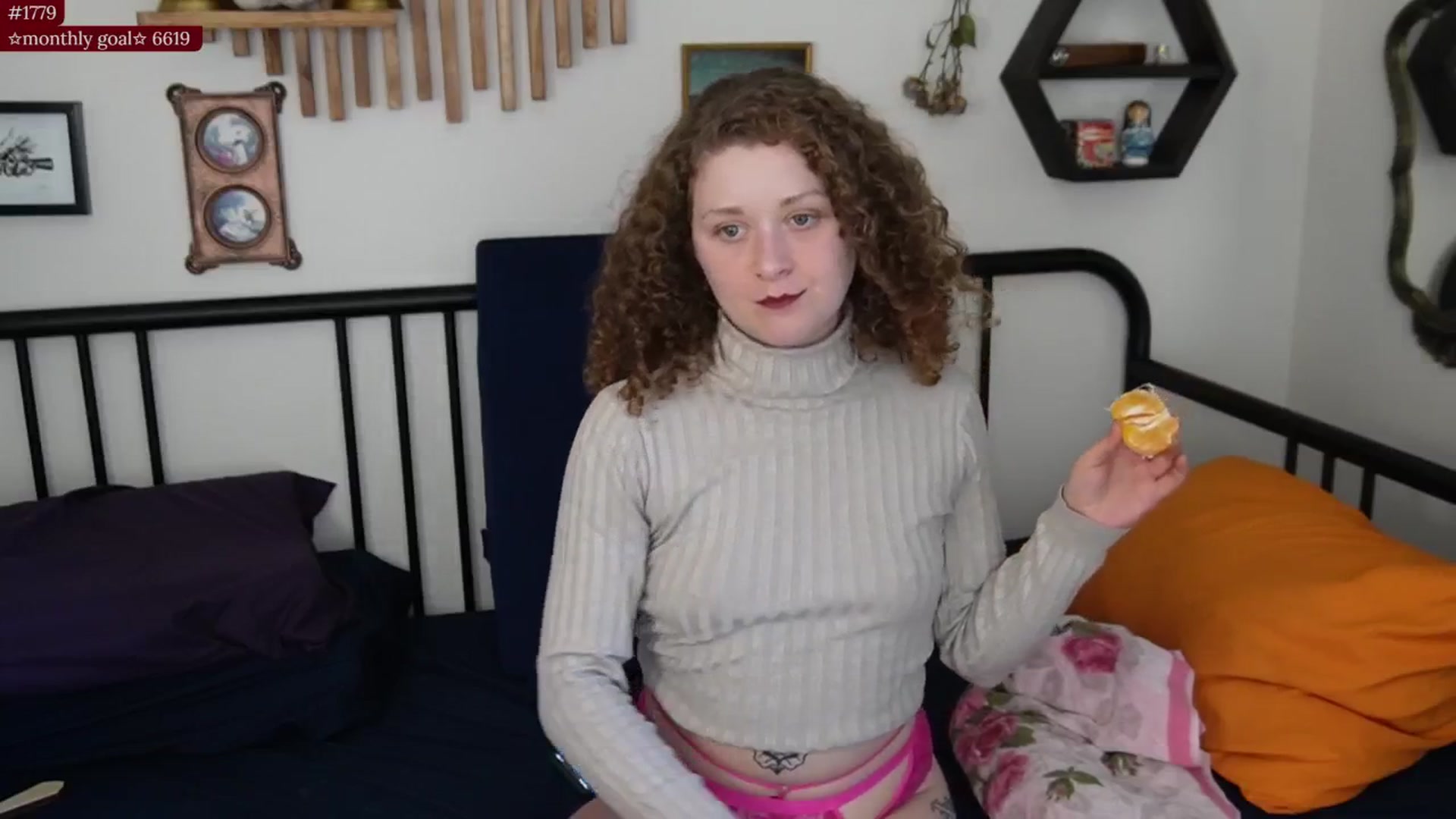 Gallery image thumbnail from PeachyQueen_'s myfreecams stream on, 10/28/2025, 22:07 image 5 of 20