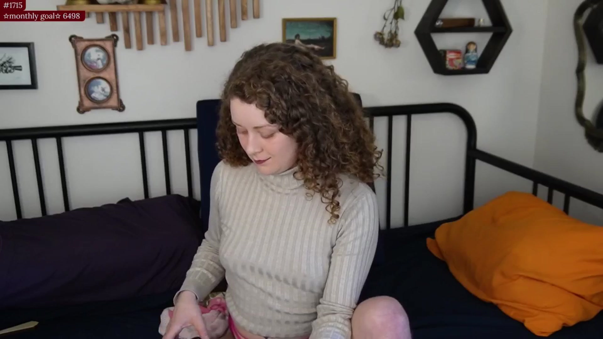 Gallery image thumbnail from PeachyQueen_'s myfreecams stream on, 10/28/2025, 22:40 image 3 of 20