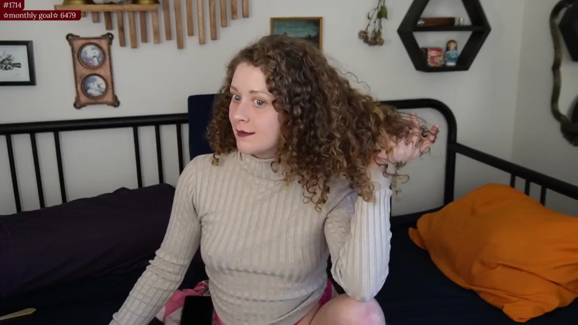 Gallery image thumbnail from PeachyQueen_'s myfreecams stream on, 10/28/2025, 22:40 image 17 of 20