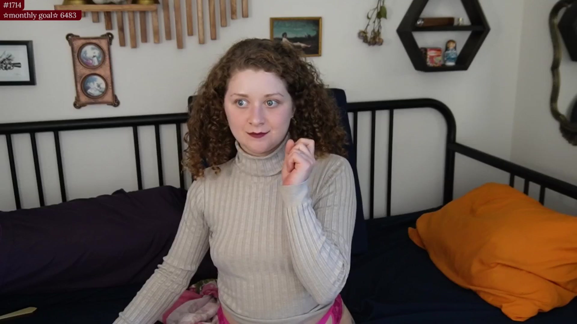 Gallery image thumbnail from PeachyQueen_'s myfreecams stream on, 10/28/2025, 22:40 image 9 of 20