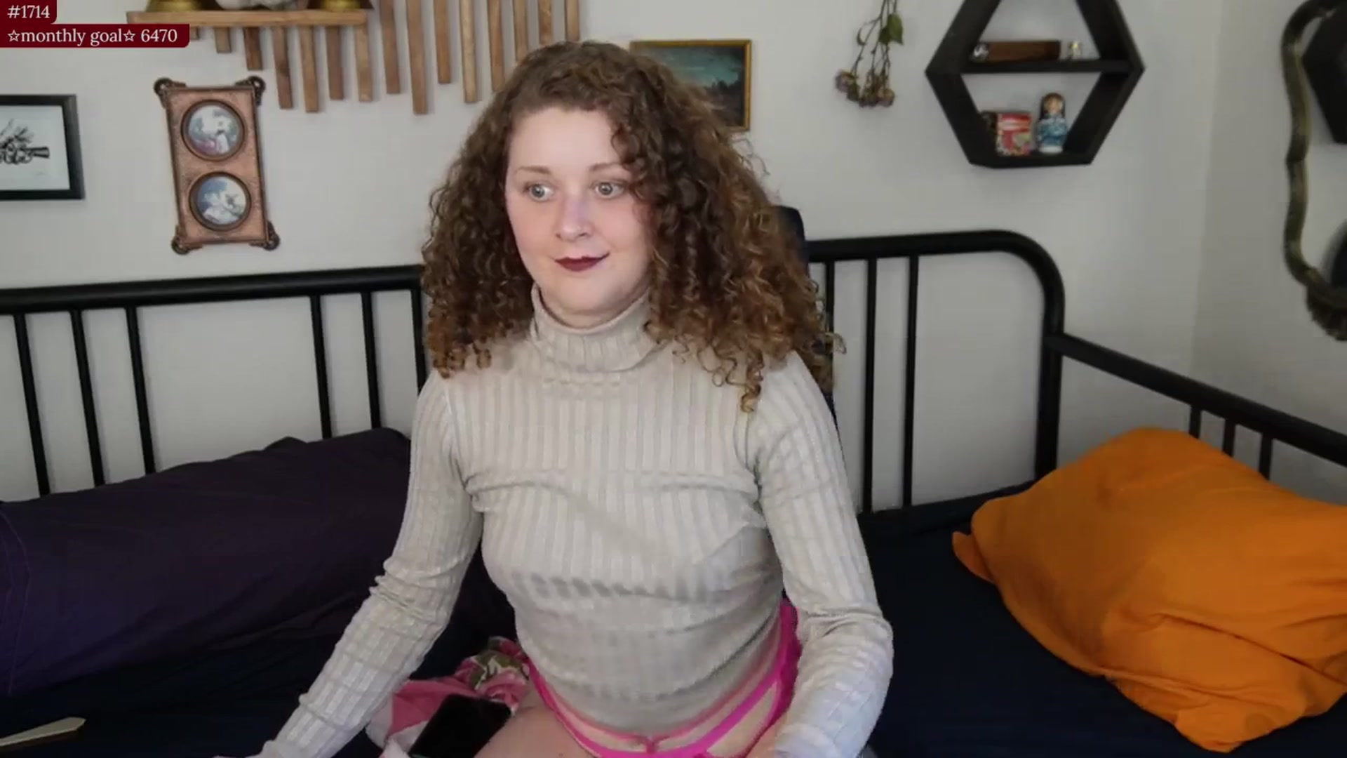 Gallery image thumbnail from PeachyQueen_'s myfreecams stream on, 10/28/2025, 22:40 image 18 of 20
