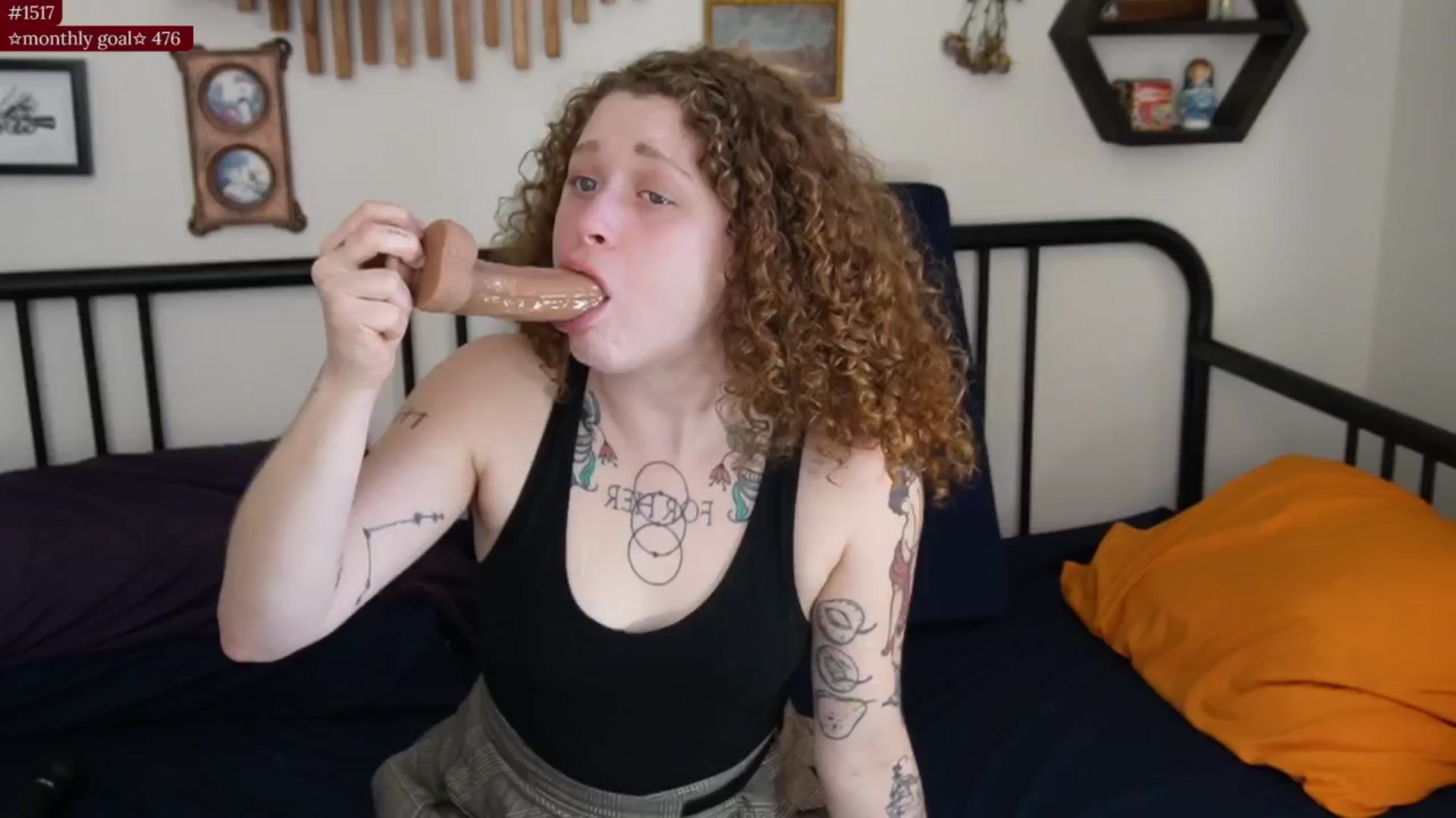 Gallery image thumbnail from PeachyQueen_'s myfreecams stream on, 10/30/2025, 21:28 image 2 of 20