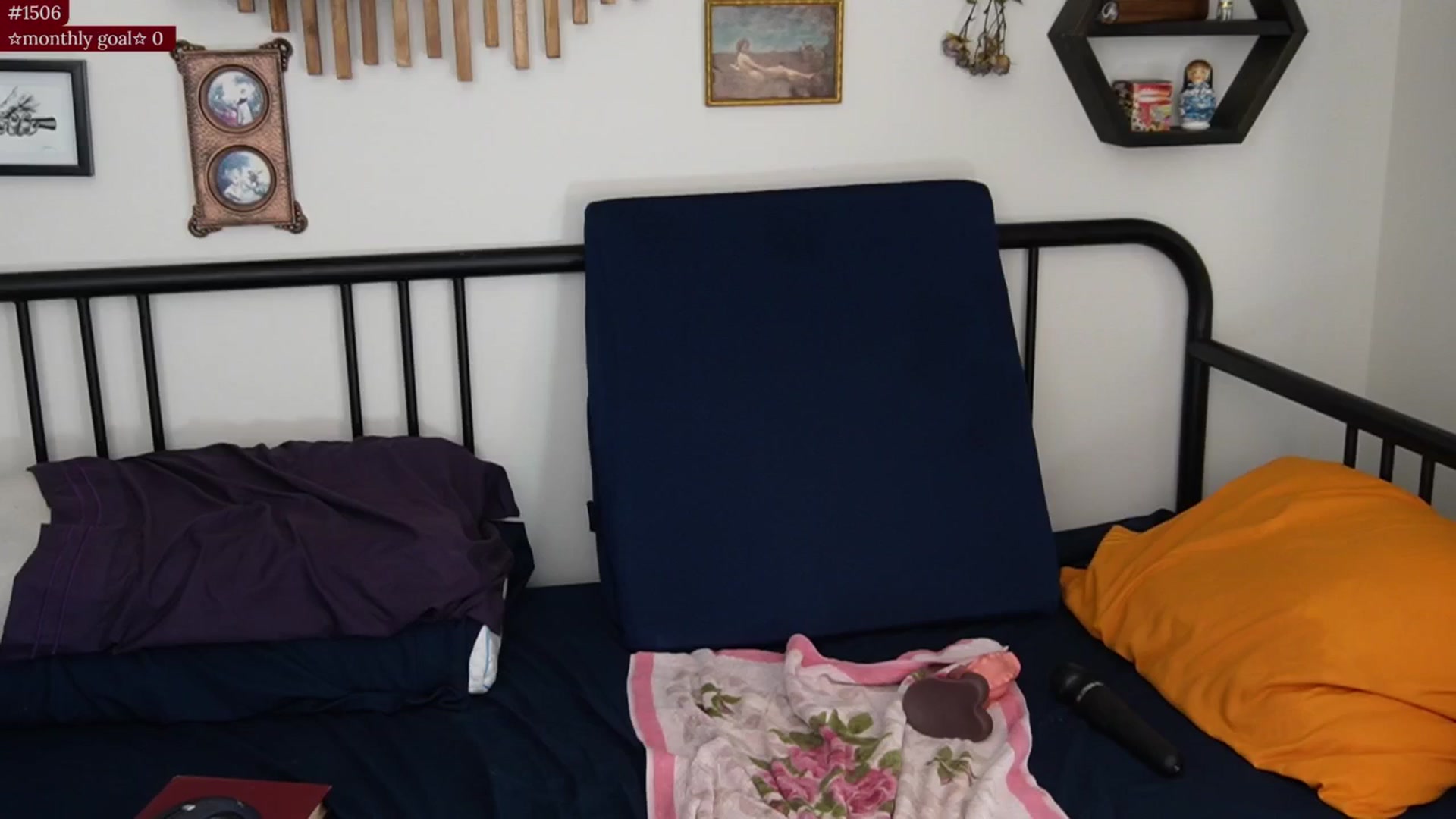 Gallery image thumbnail from PeachyQueen_'s myfreecams stream on, 10/30/2025, 21:28 image 11 of 20